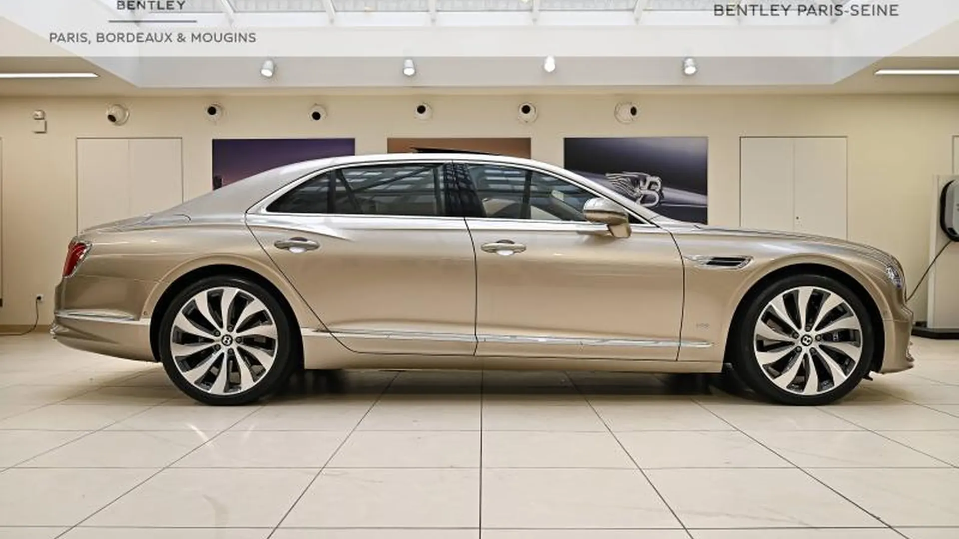 Bentley Flying Spur — photo 2