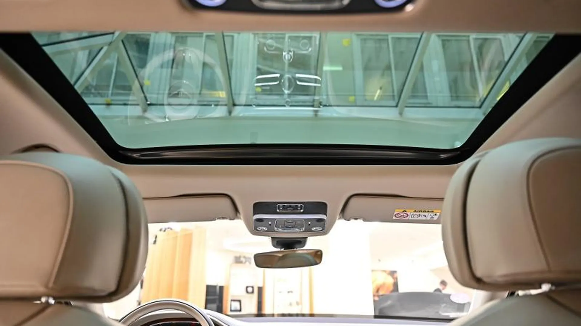 Bentley Flying Spur — photo 27