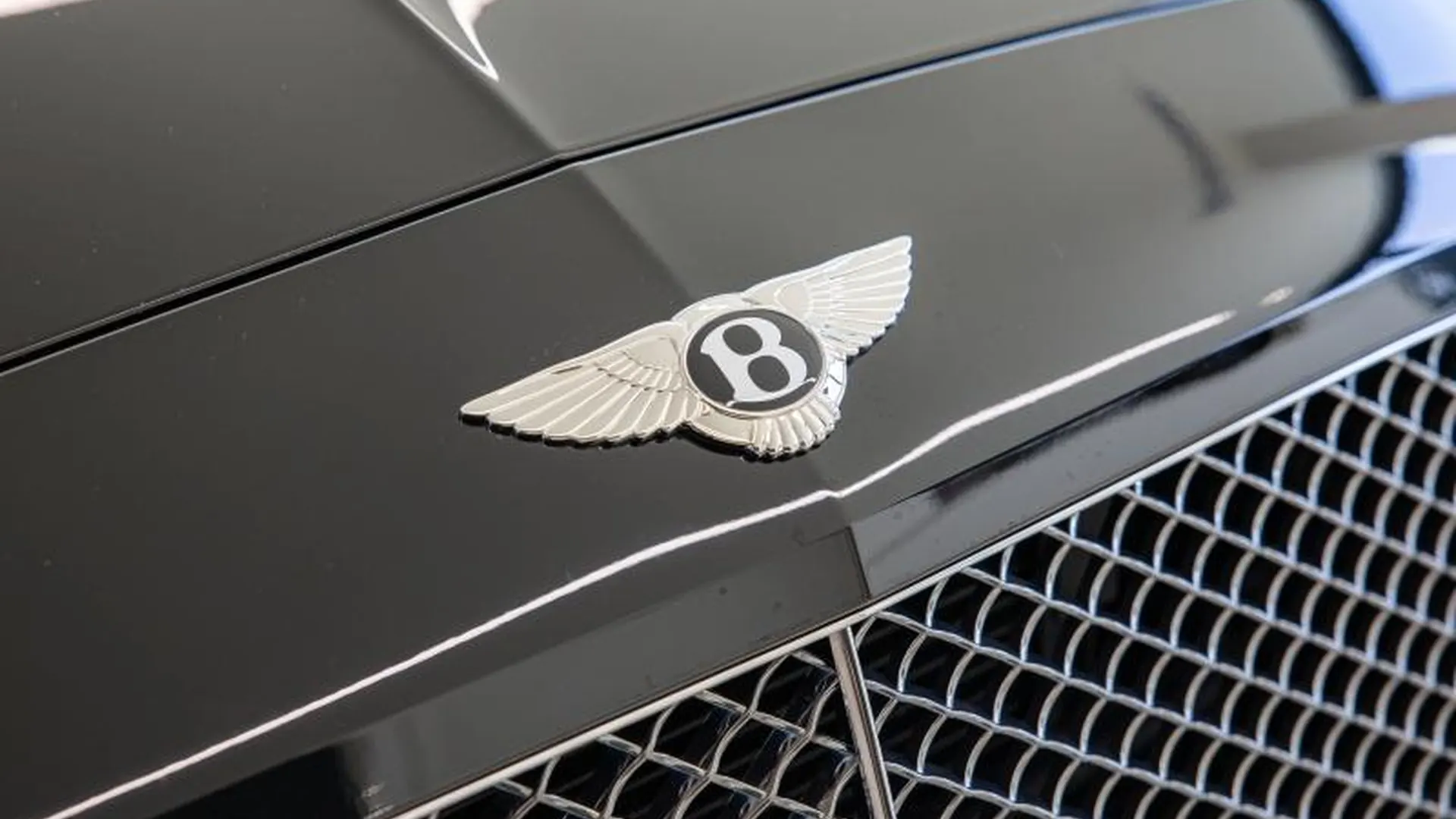 Bentley Continental GT — photo 18