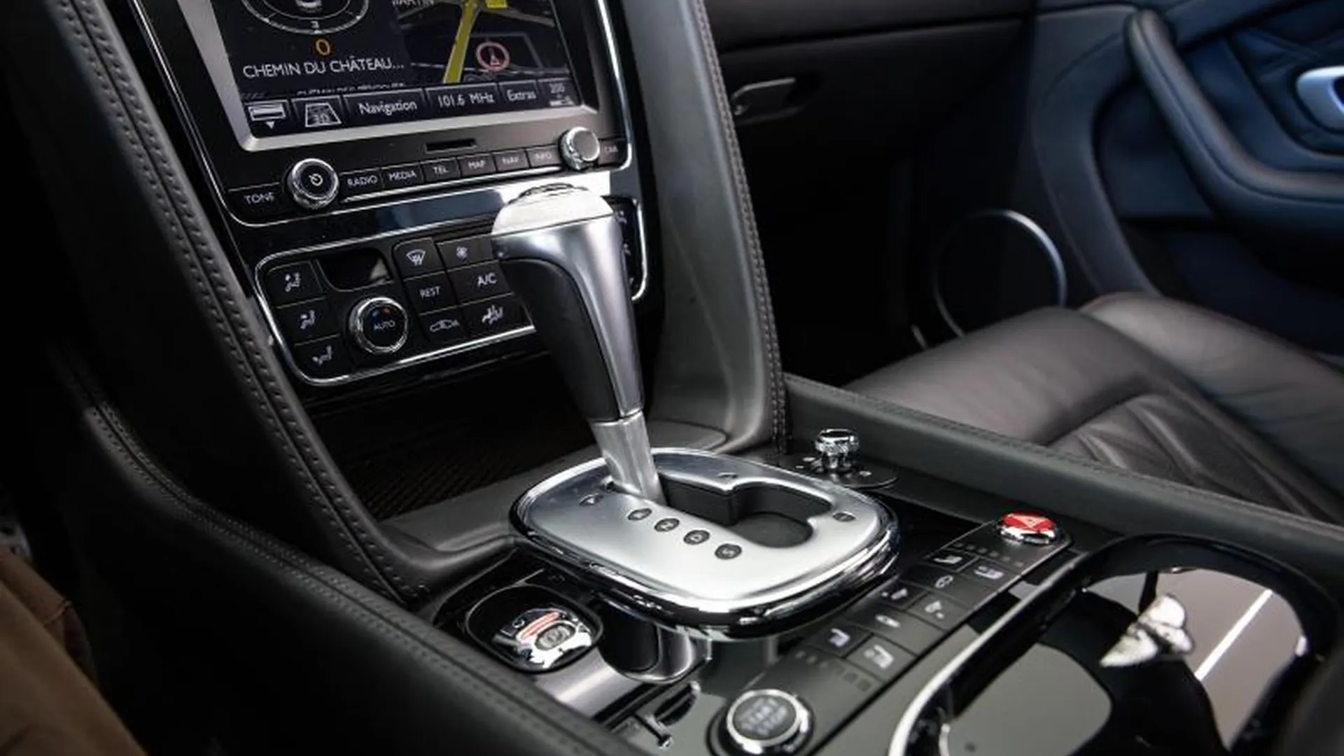 Bentley Continental GT — photo 35