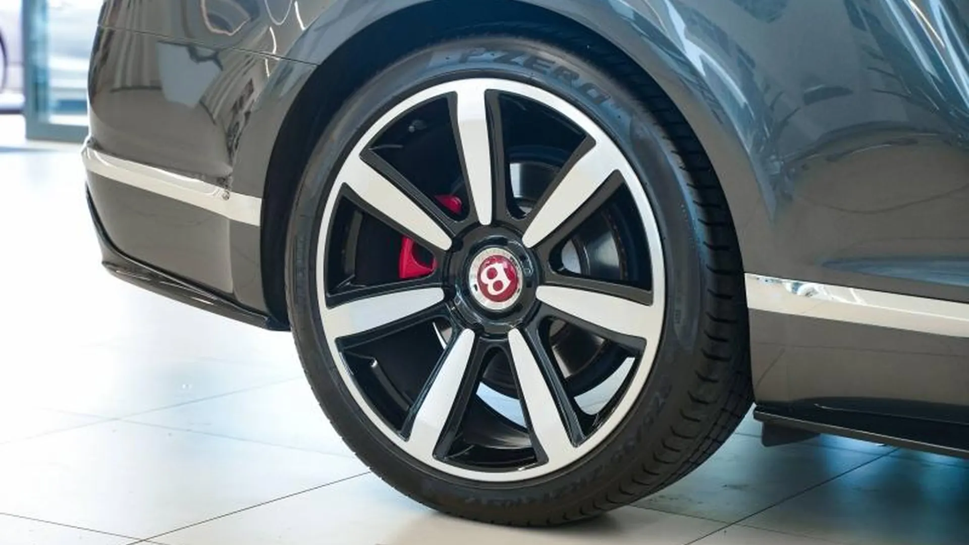 Bentley Continental GTC — photo 10