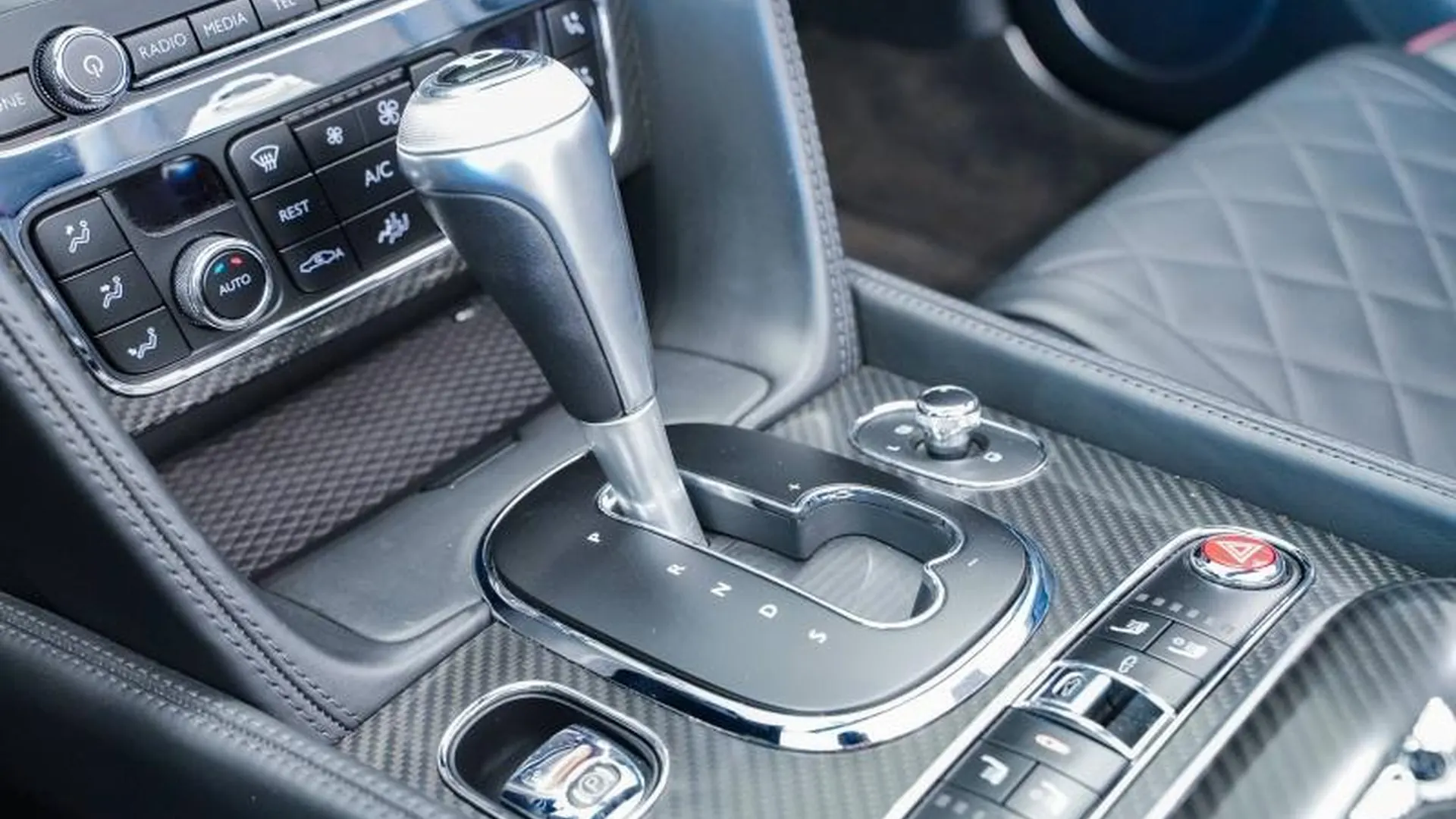 Bentley Continental GTC — photo 32
