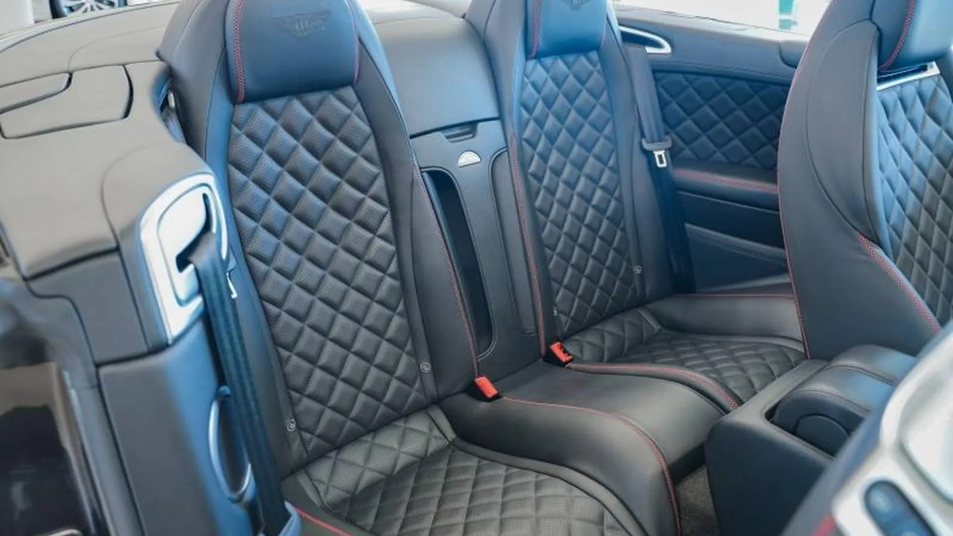 Bentley Continental GTC — photo 18