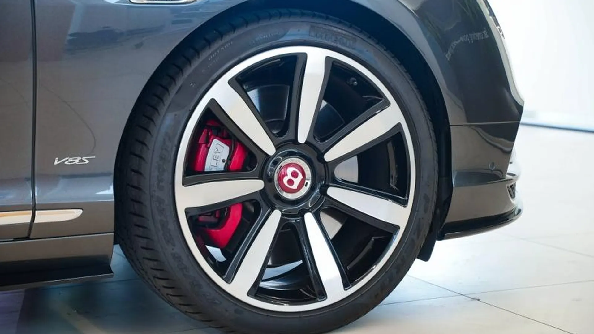 Bentley Continental GTC — photo 11