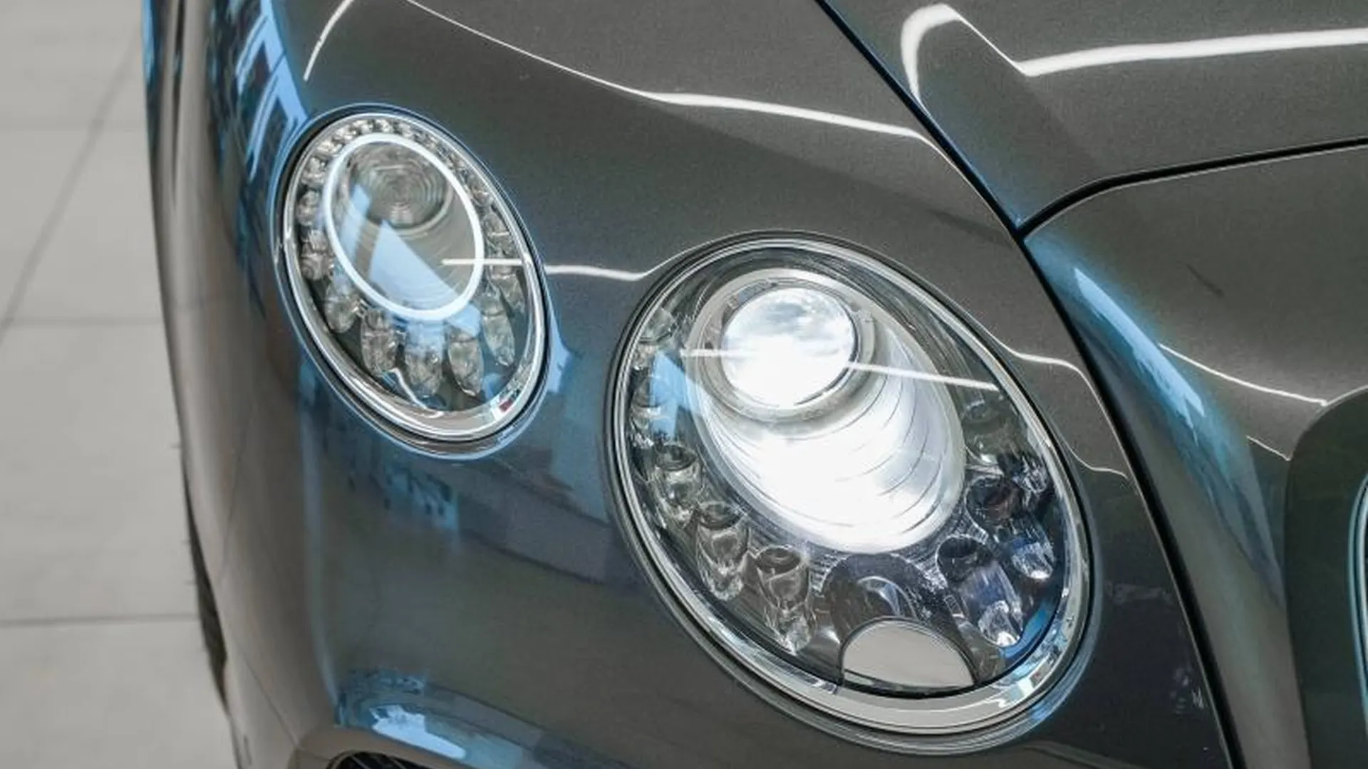 Bentley Continental GTC — photo 6