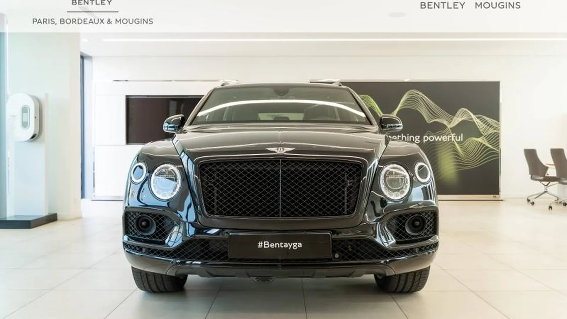 Bentley Bentayga — photo 3