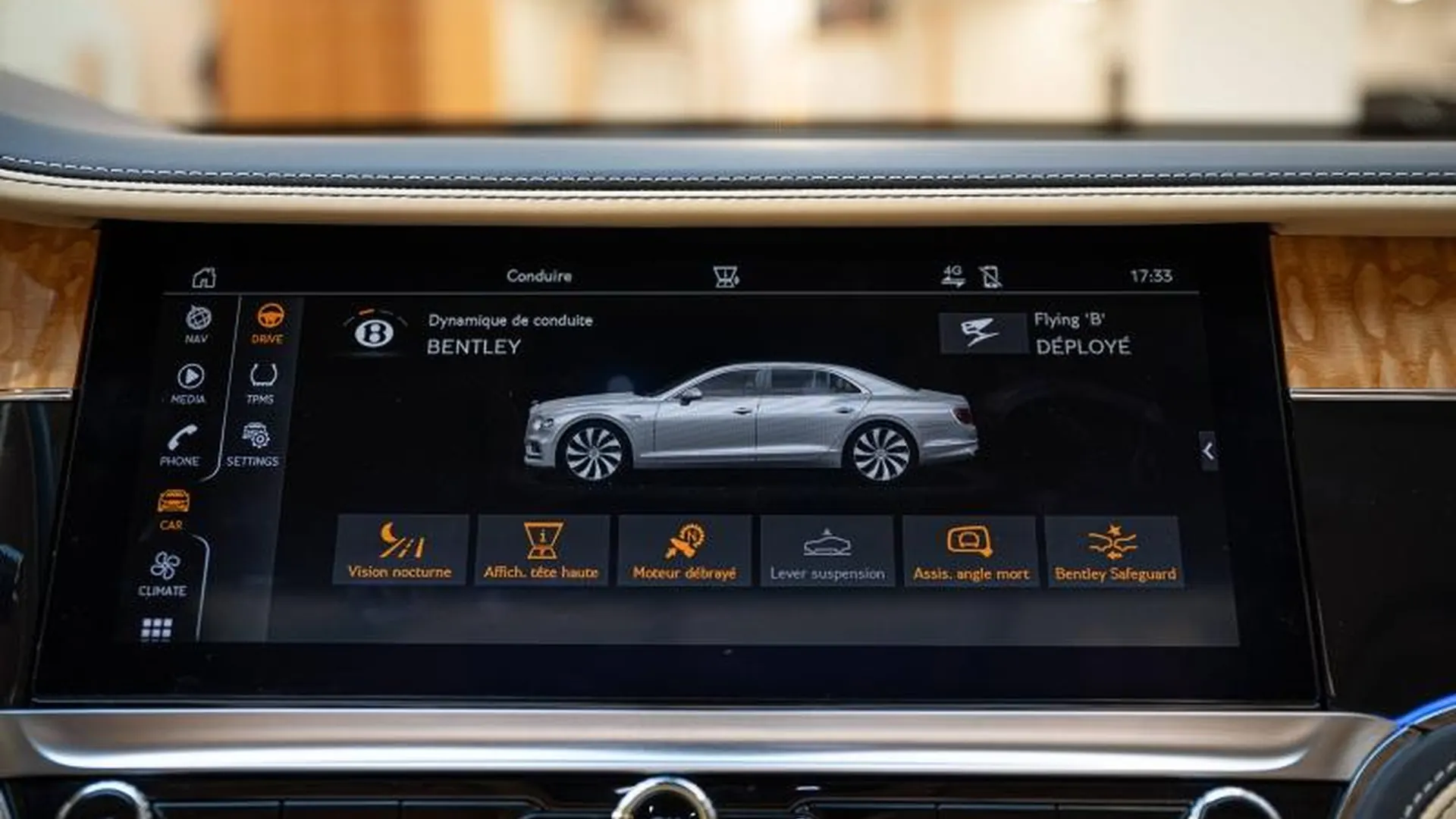 Bentley Flying Spur — photo 41