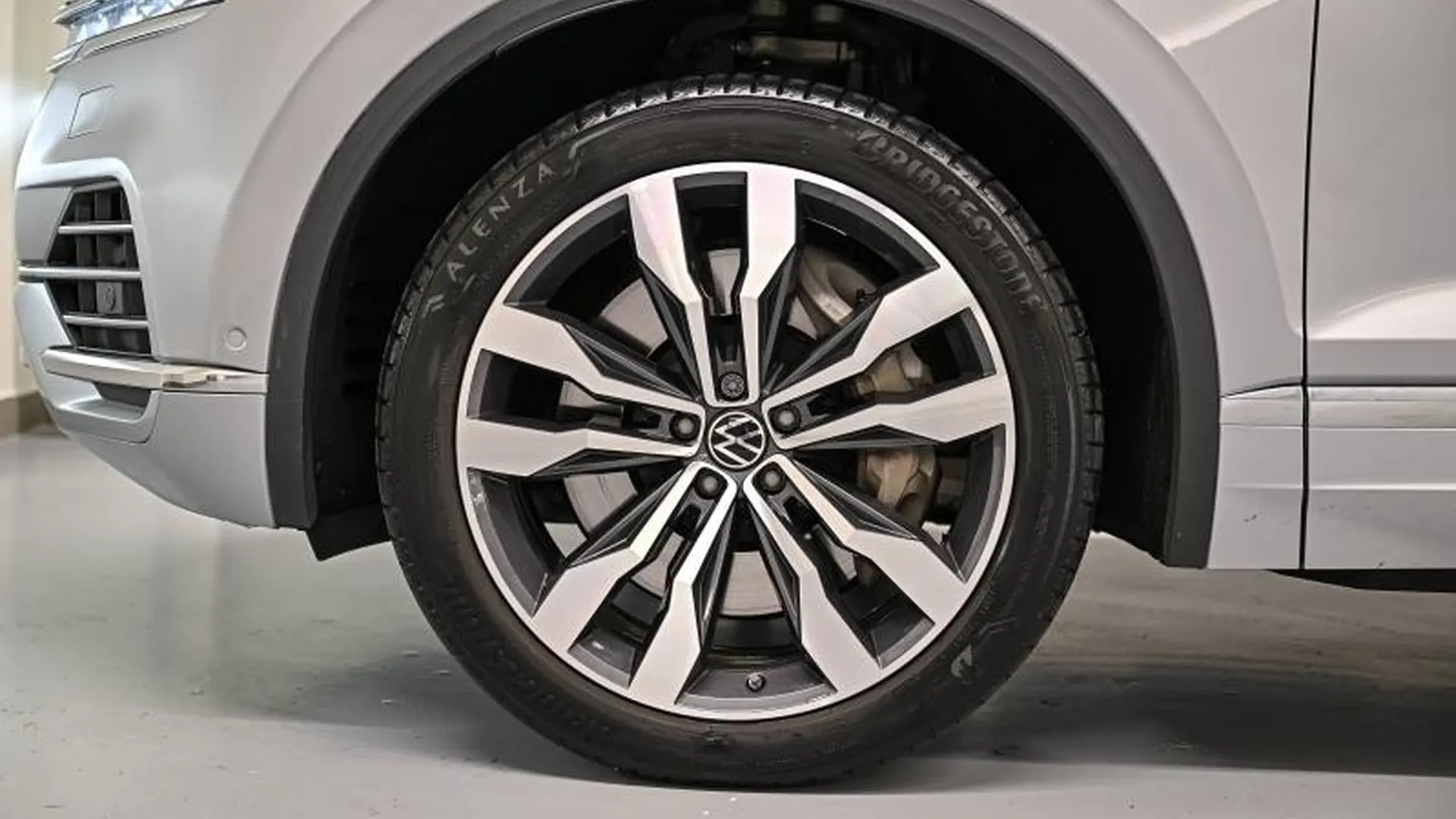 Volkswagen TOUAREG — photo 7