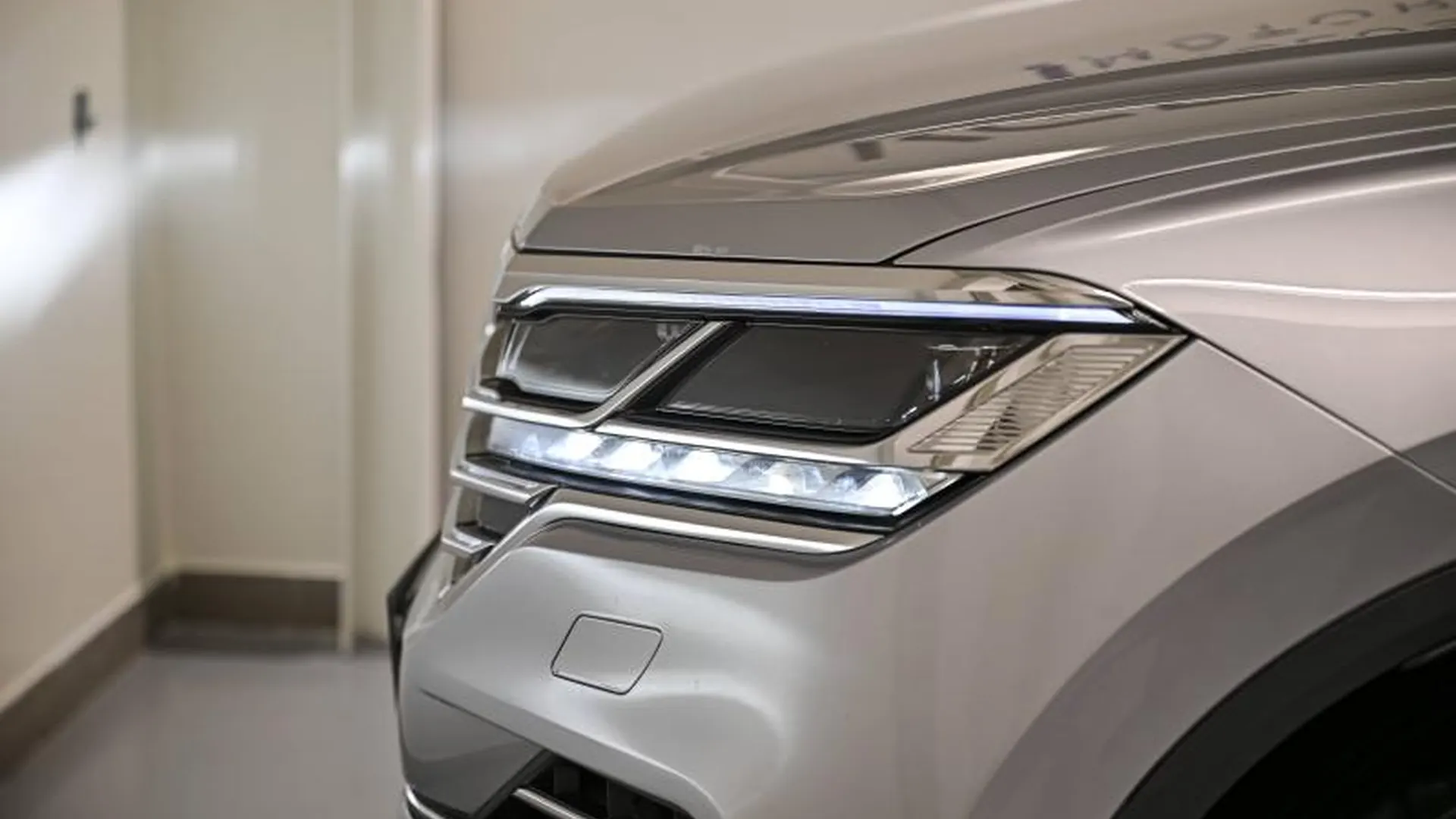 Volkswagen TOUAREG — photo 8