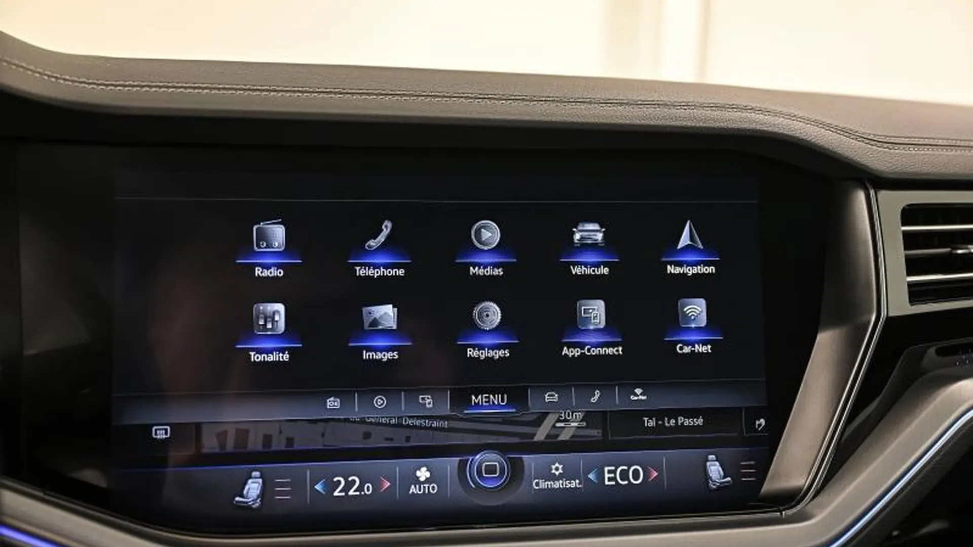 Volkswagen TOUAREG — photo 27
