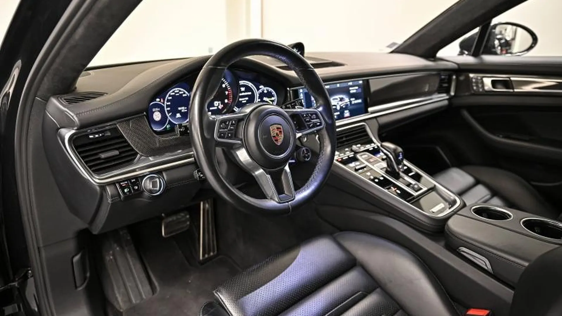Porsche Panamera Spt Turismo — photo 19