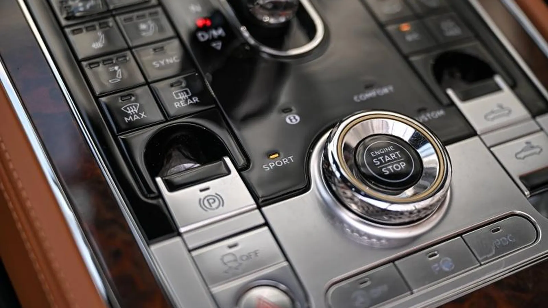 Bentley Continental GTC — photo 33