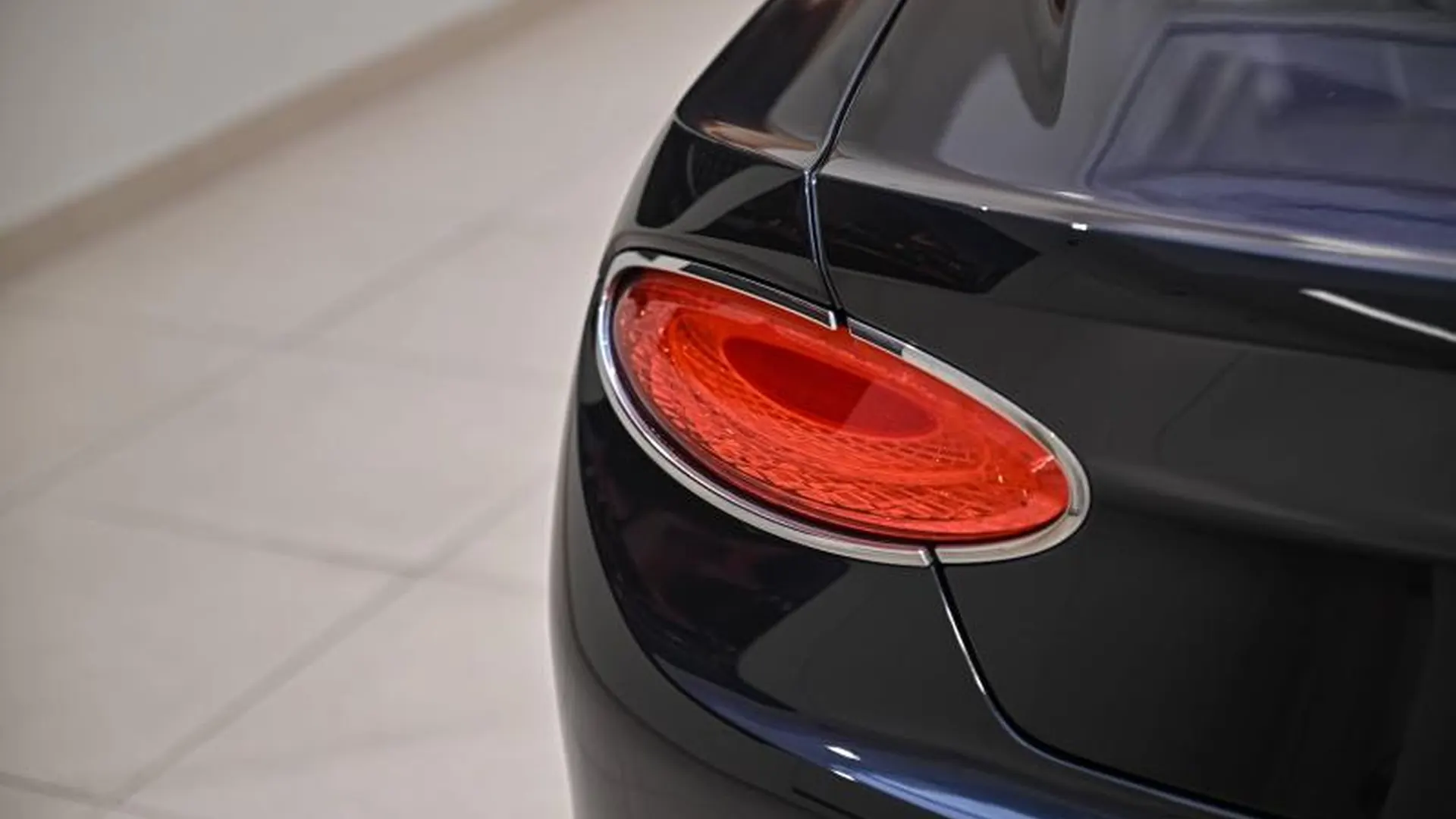 Bentley Continental GTC — photo 9