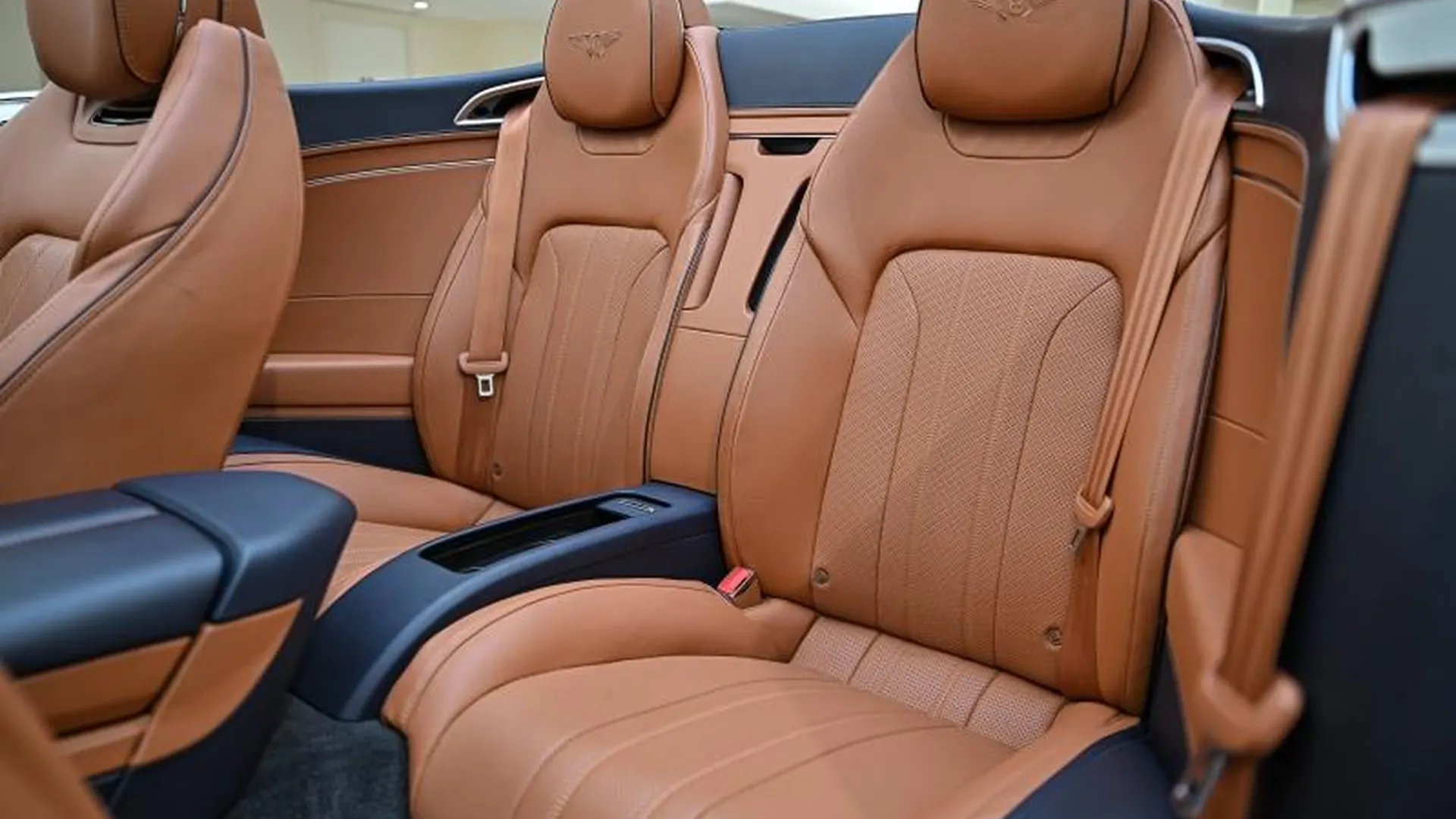 Bentley Continental GTC — photo 25
