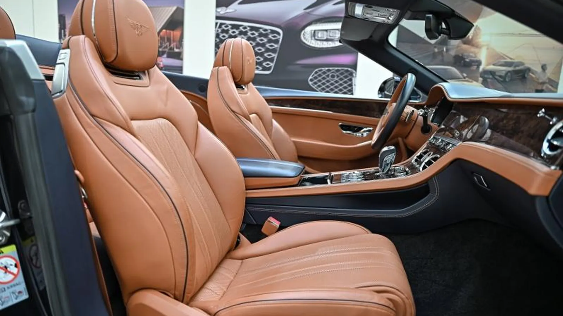 Bentley Continental GTC — photo 18