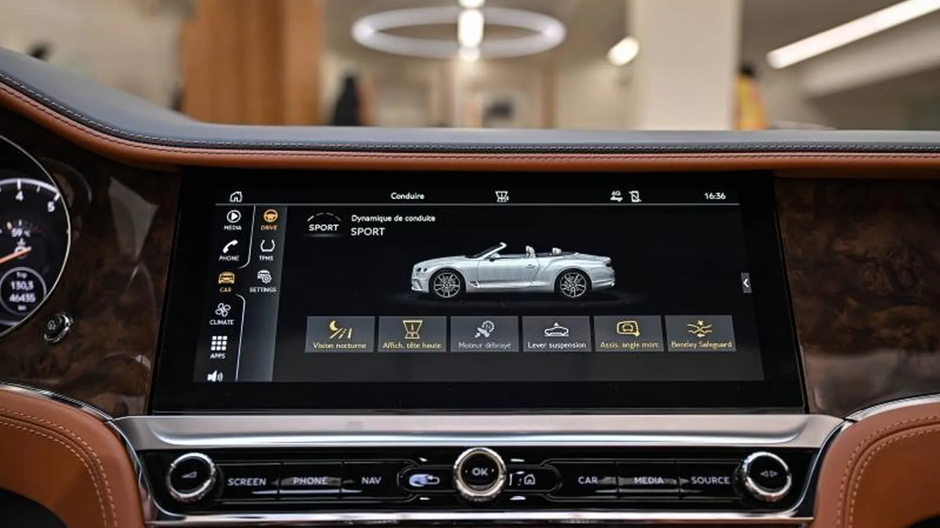 Bentley Continental GTC — photo 37