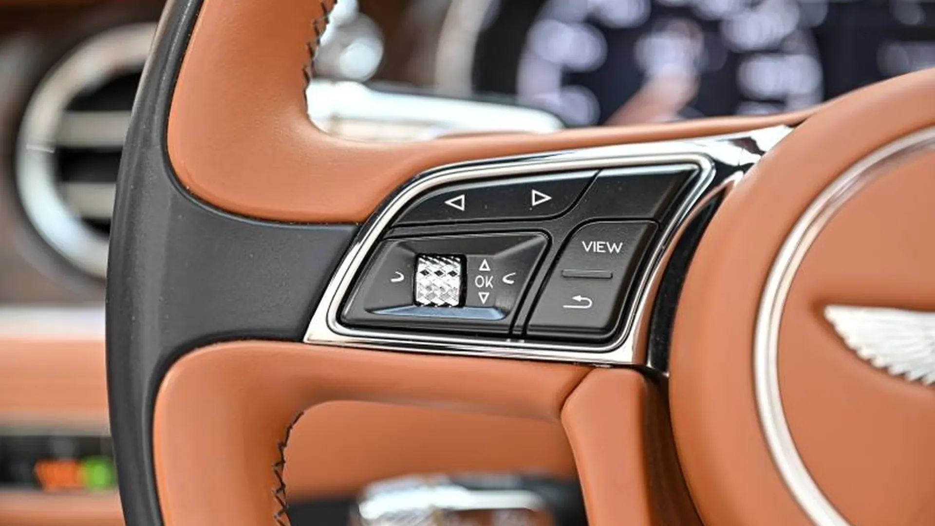 Bentley Continental GTC — photo 28