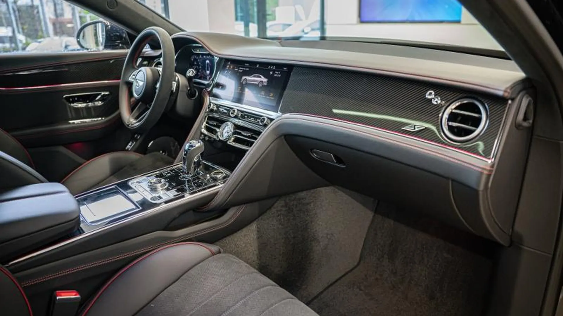 Bentley Flying Spur — photo 20
