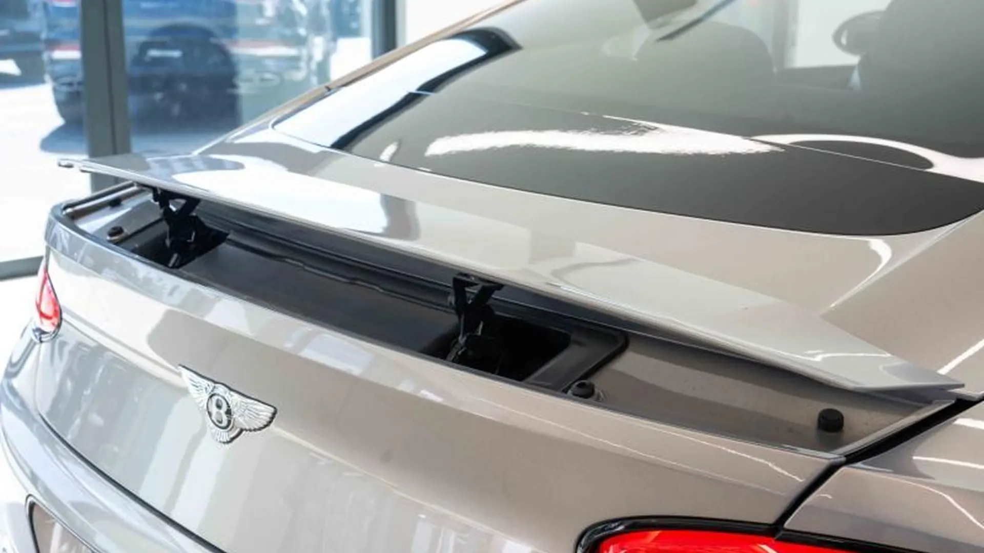 Bentley Continental GT — photo 34