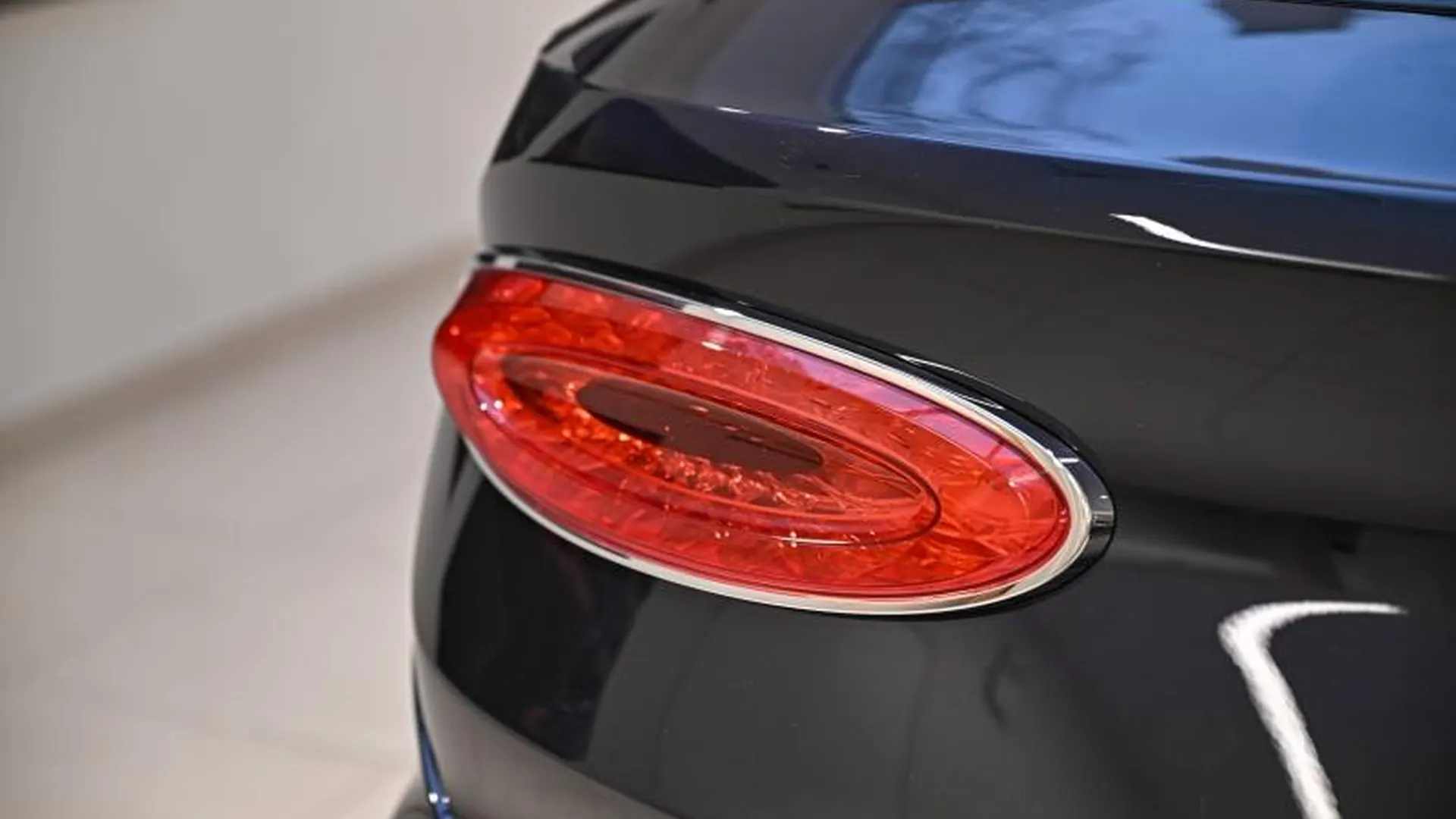 Bentley Bentayga — photo 7
