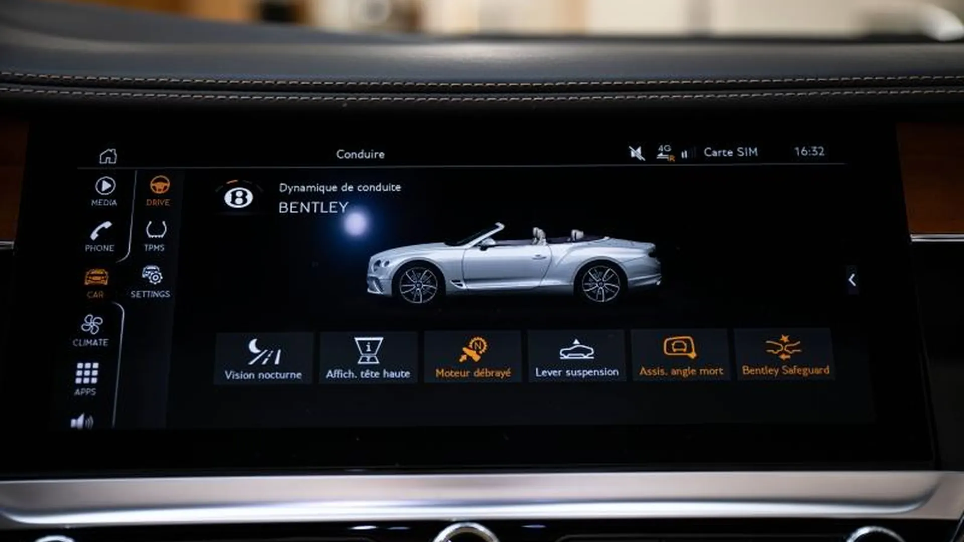 Bentley Continental GTC — photo 29
