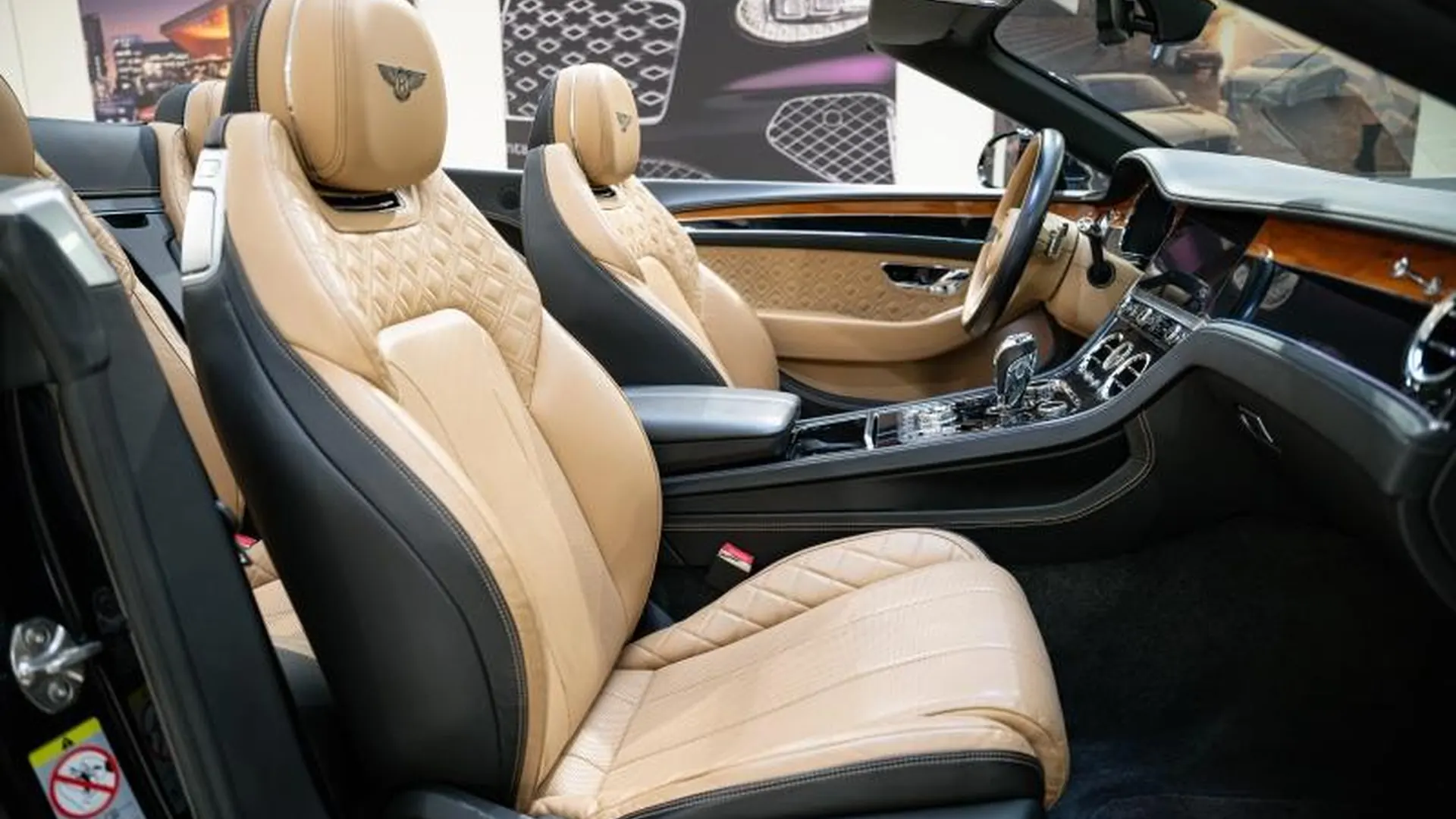 Bentley Continental GTC — photo 16
