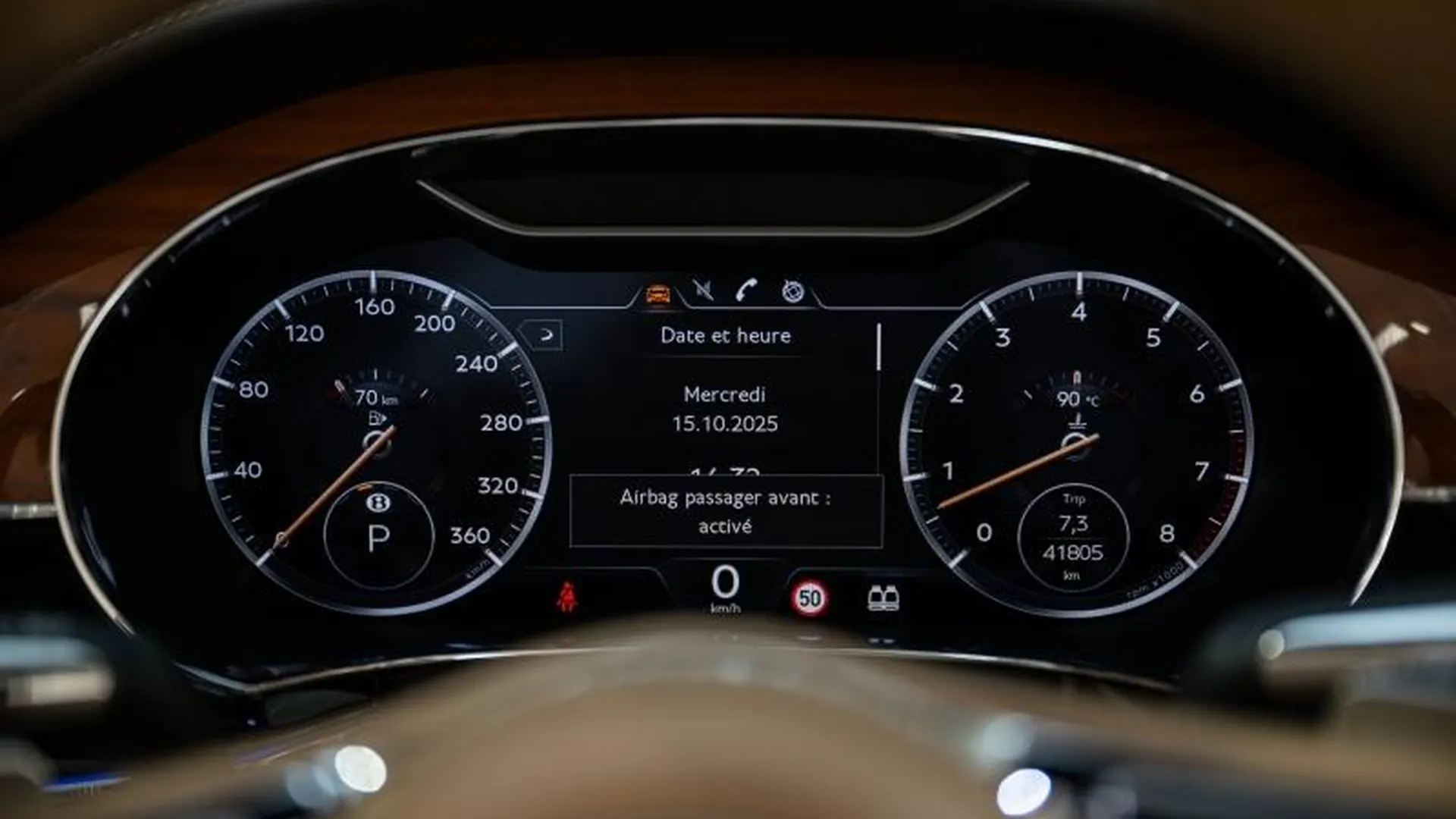 Bentley Continental GTC — photo 25