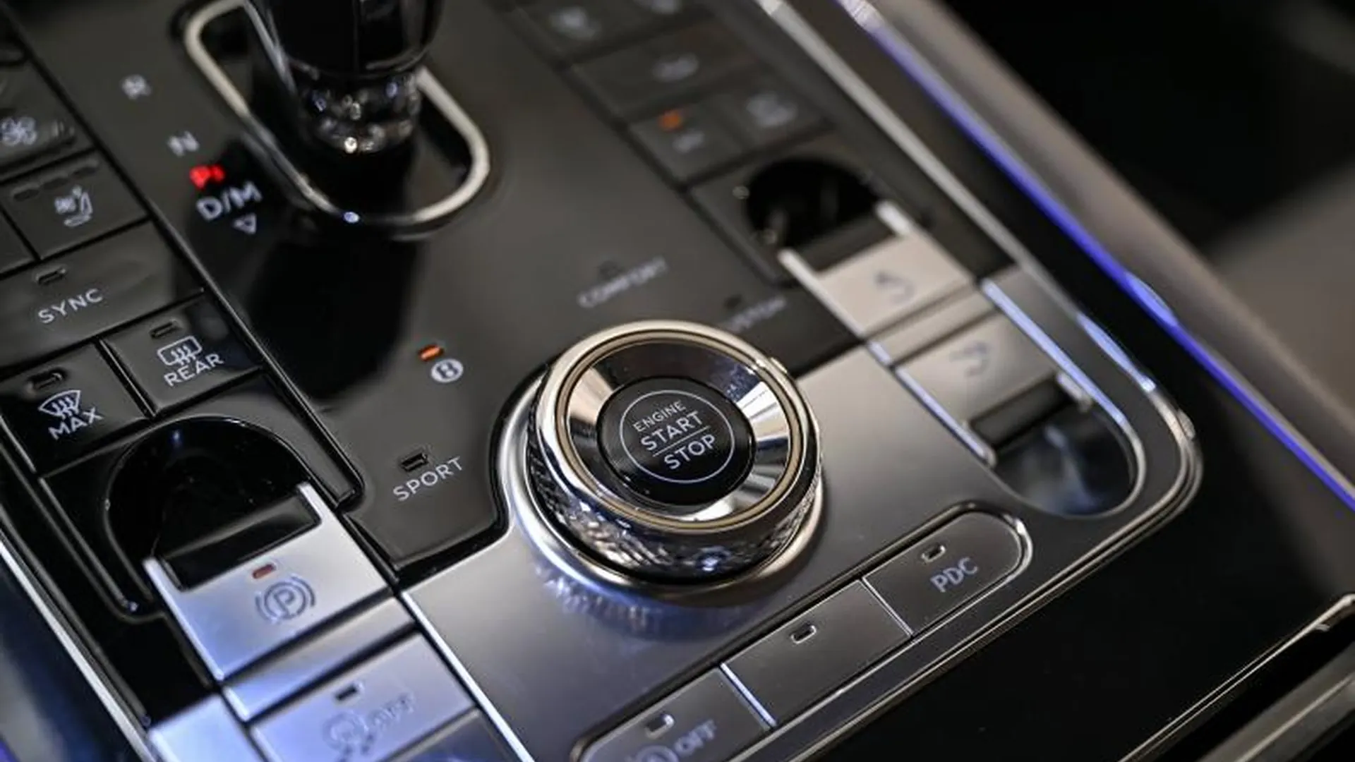 Bentley Continental GT — photo 40