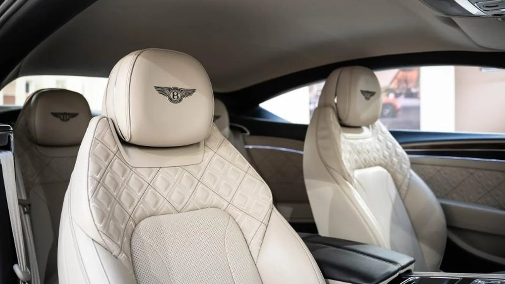 Bentley Continental GT — photo 7