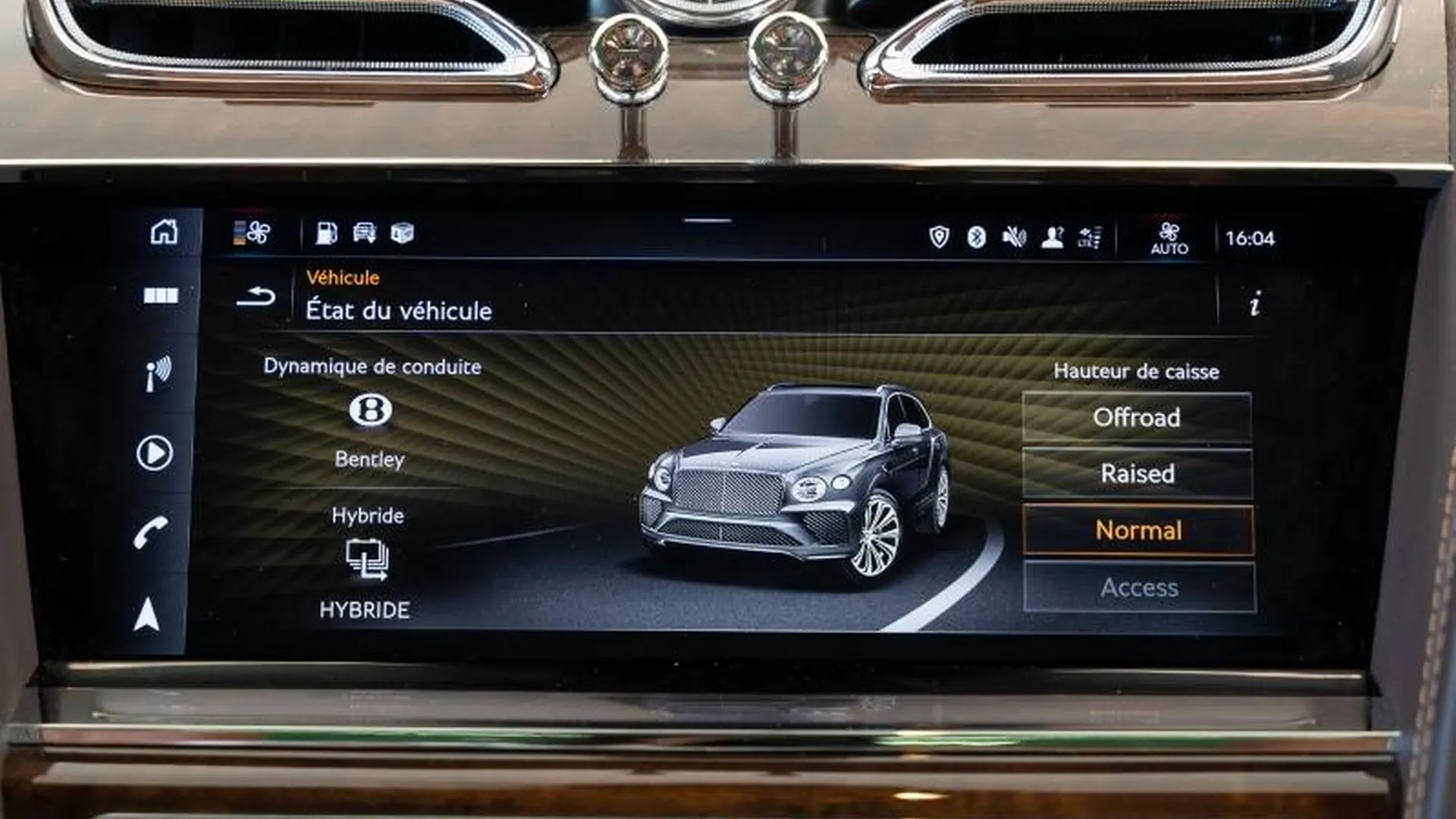 Bentley Bentayga — photo 47