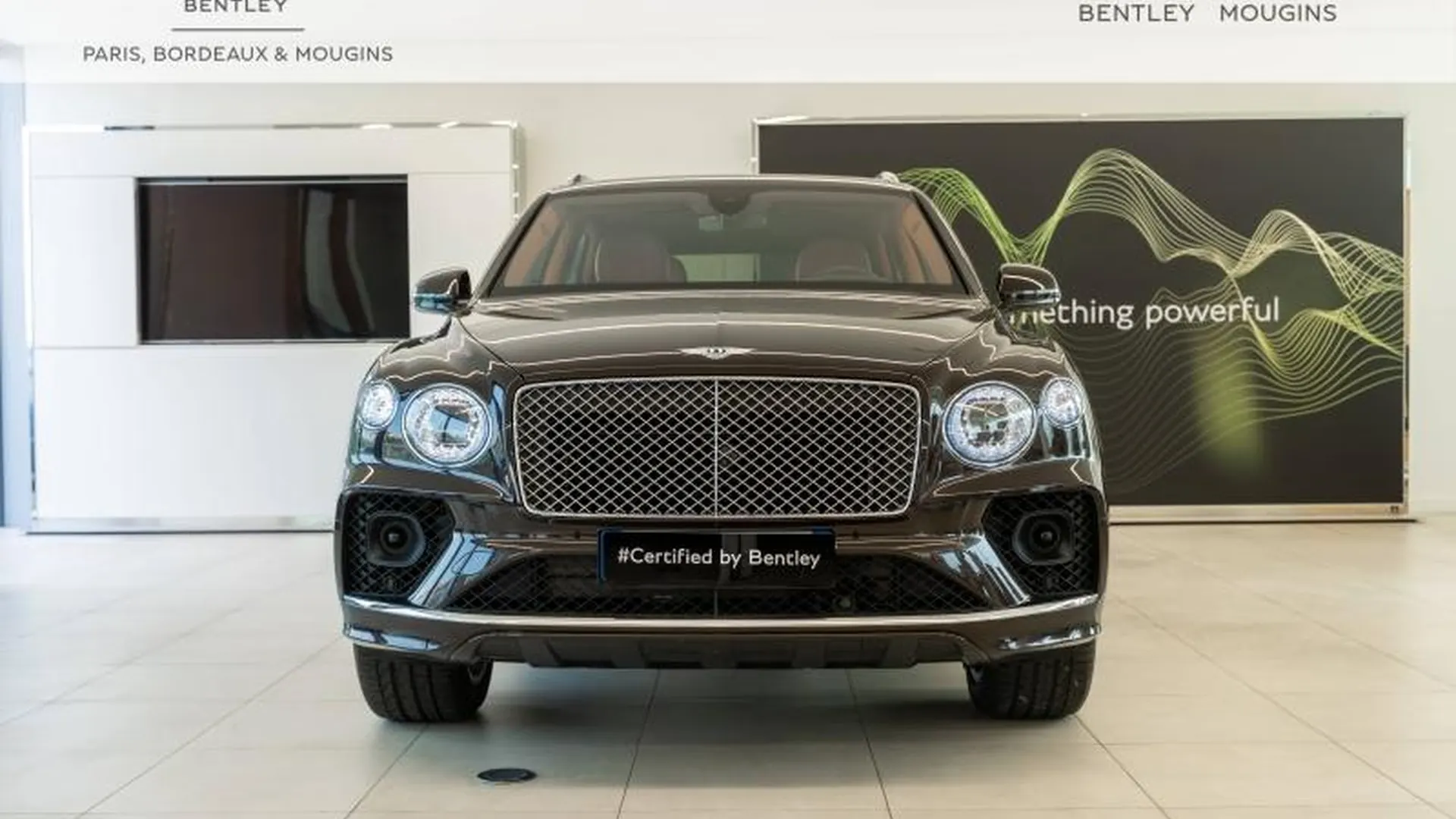 Bentley Bentayga — photo 4