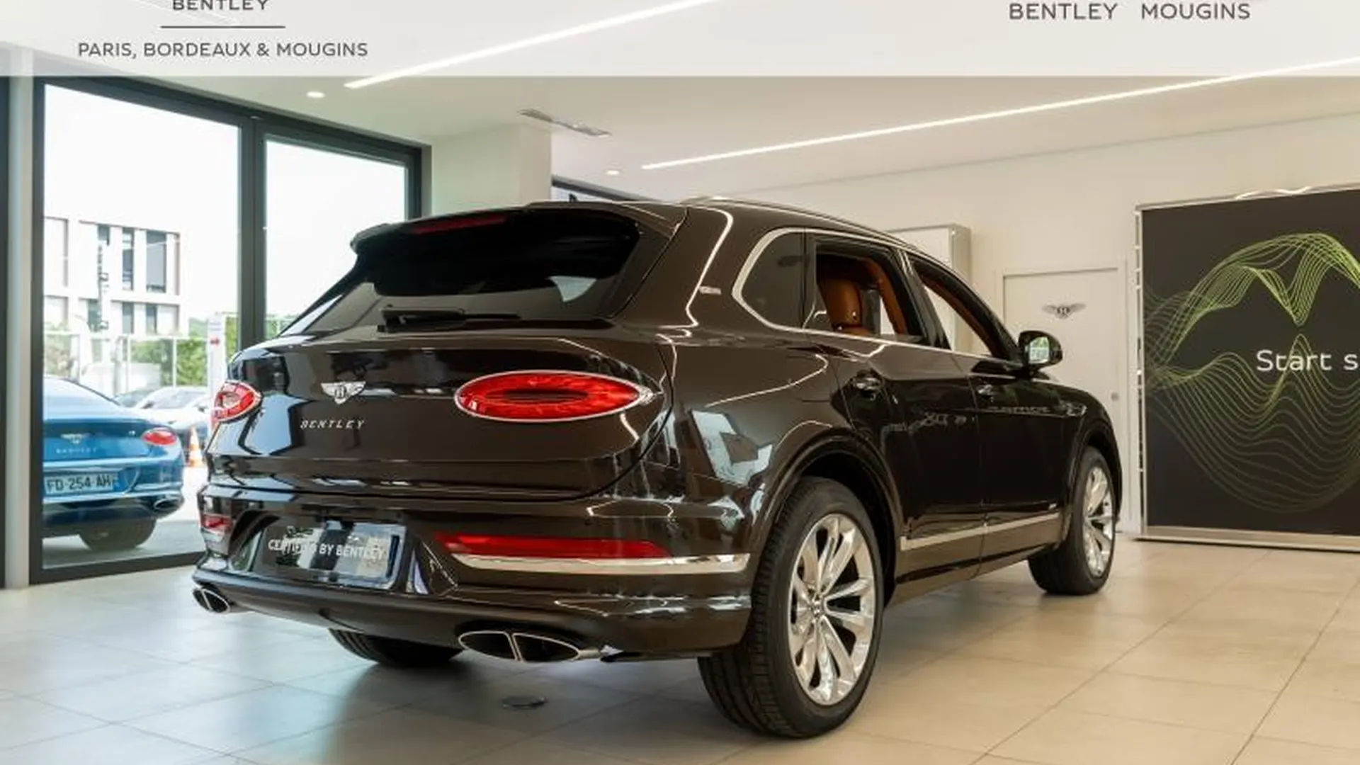 Bentley Bentayga — photo 3
