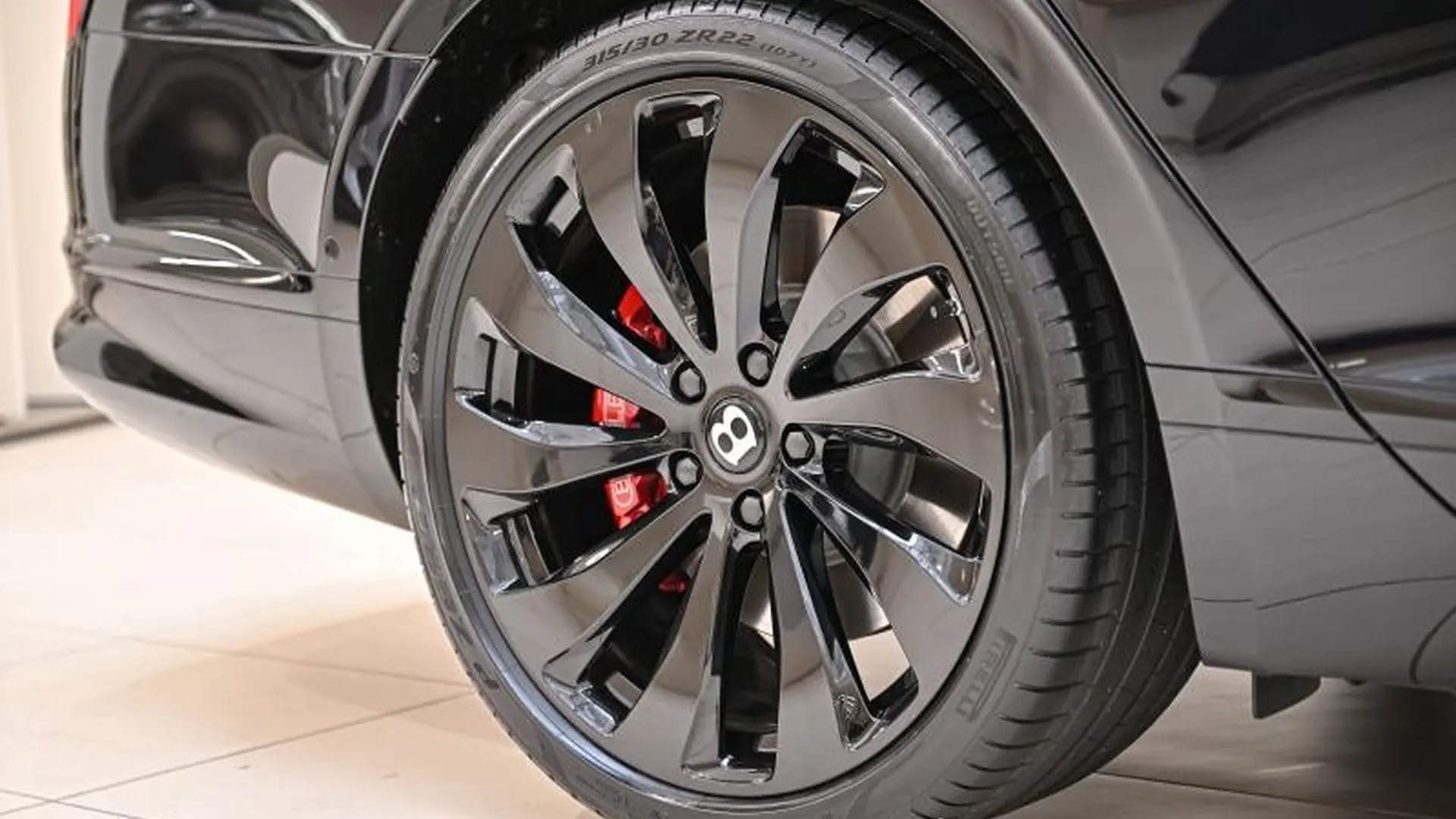 Bentley Flying Spur — photo 11