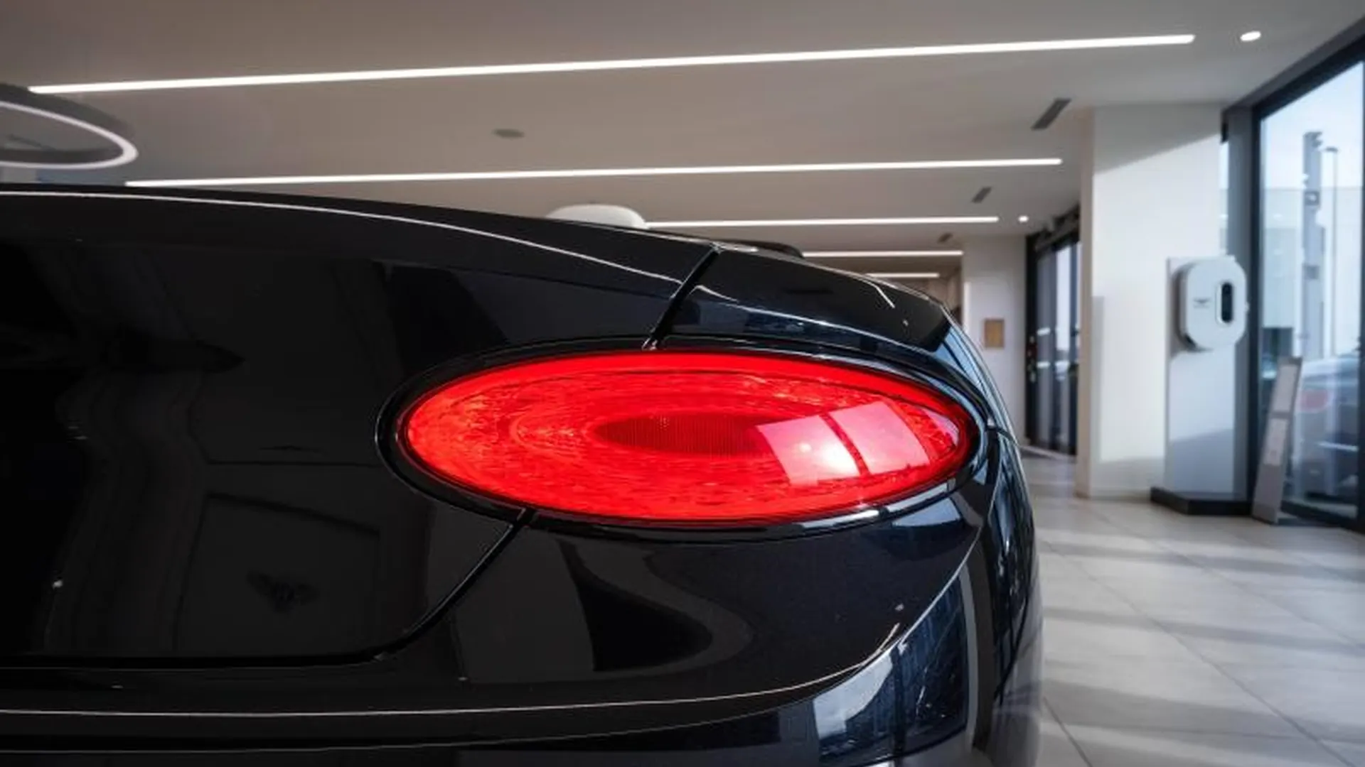 Bentley Continental GTC — photo 7