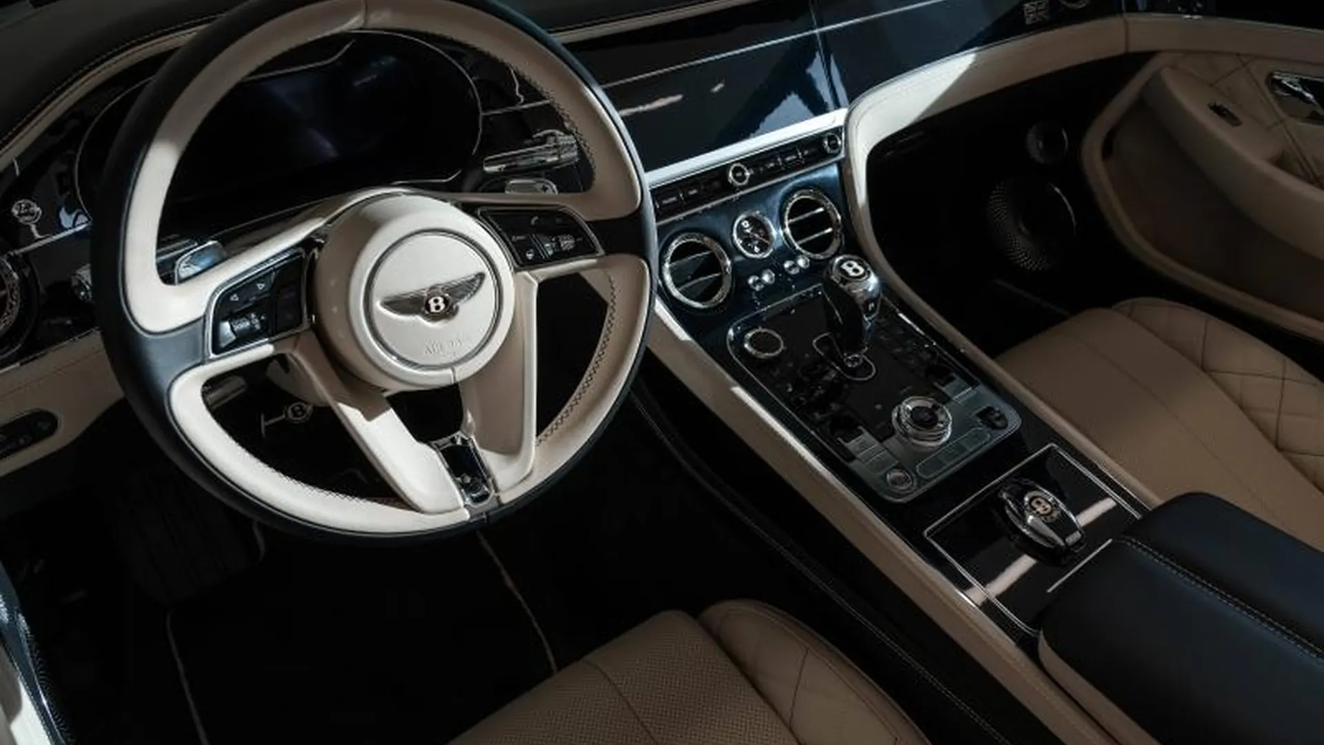 Bentley Continental GTC — photo 16