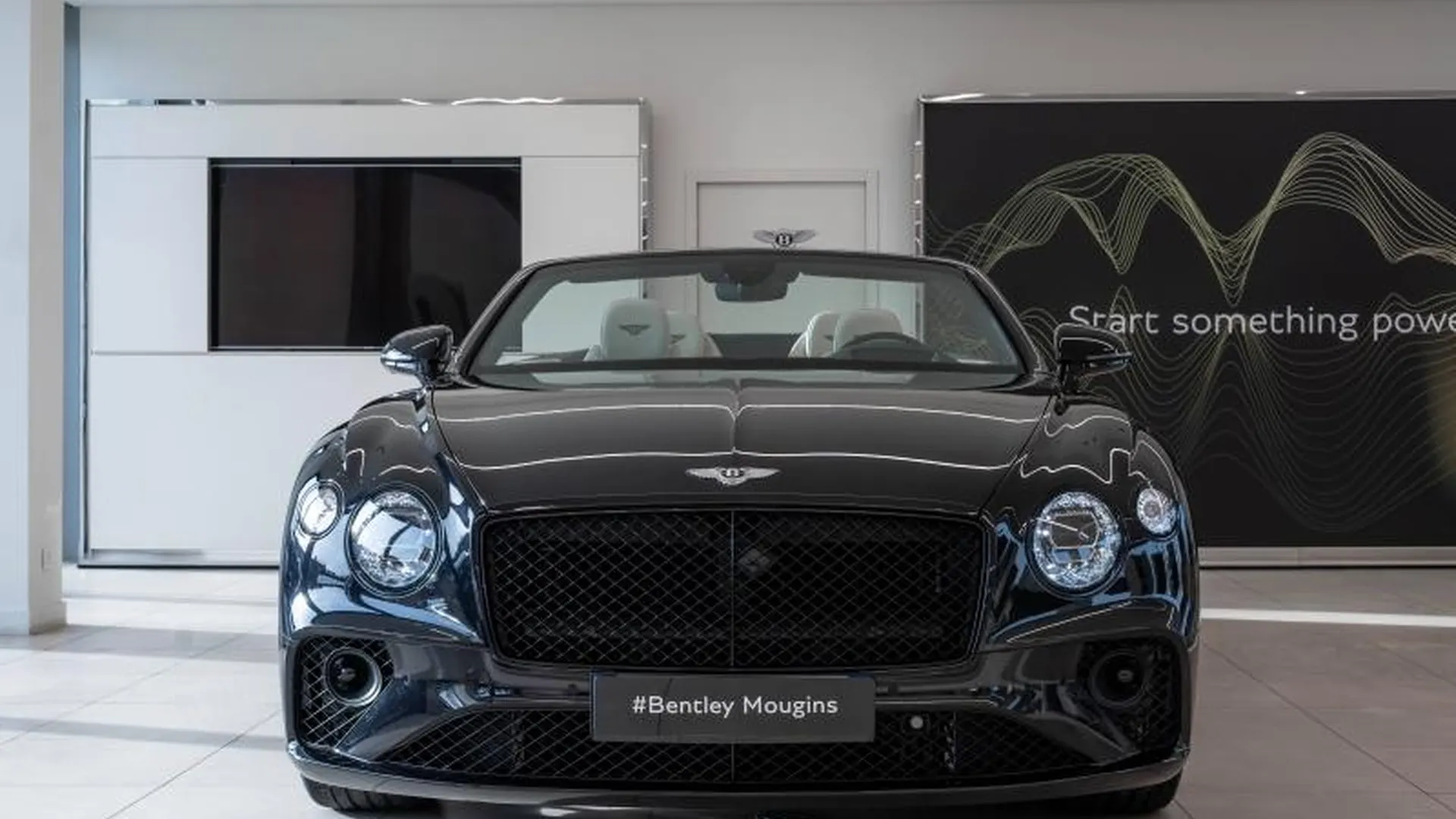 Bentley Continental GTC — photo 3
