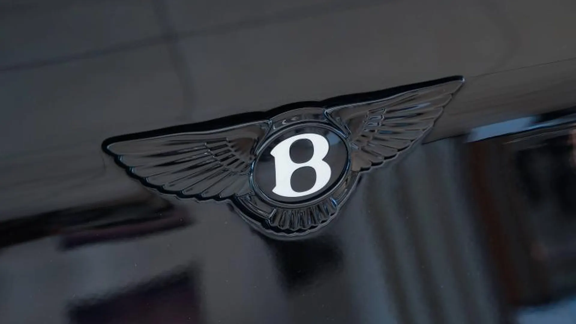 Bentley Continental GT — photo 41