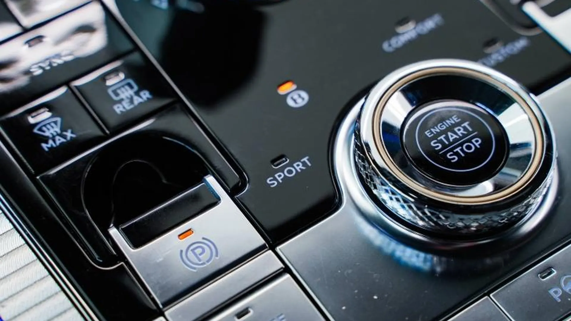 Bentley Continental GT — photo 34
