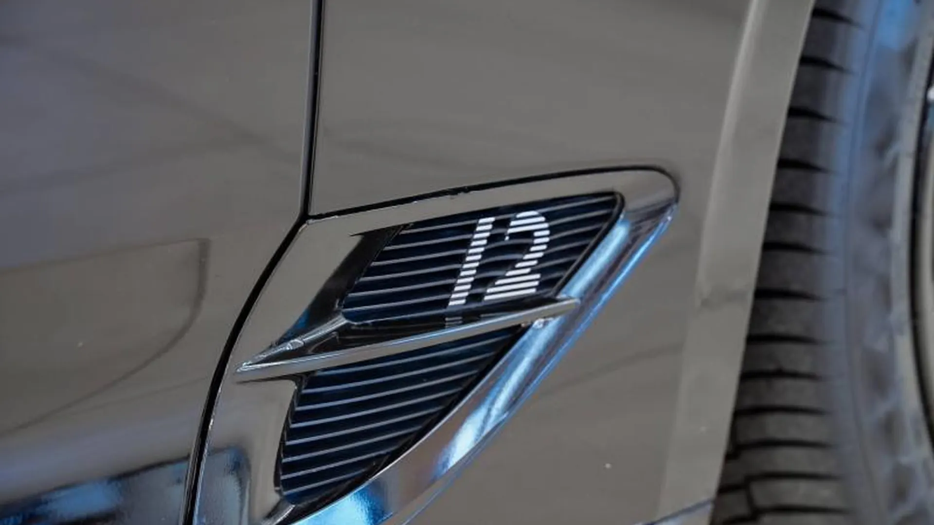 Bentley Continental GT — photo 9