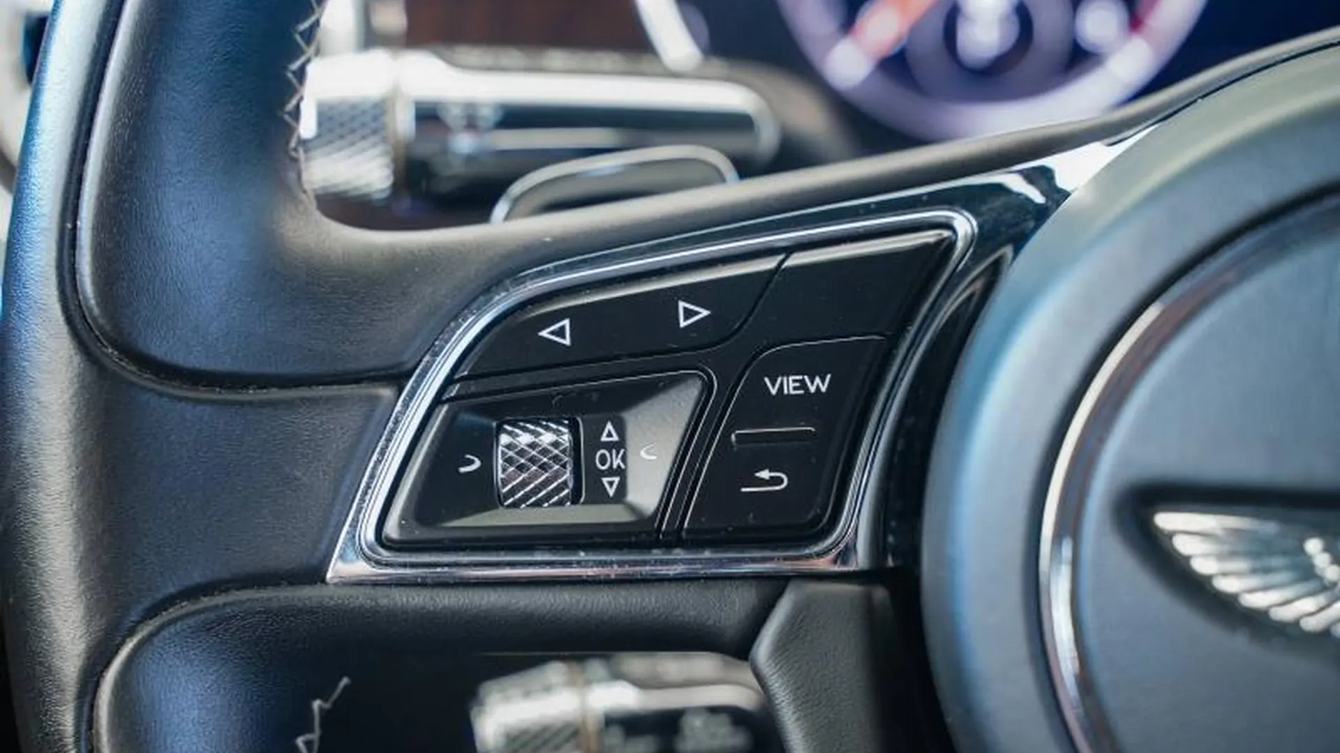 Bentley Continental GT — photo 29