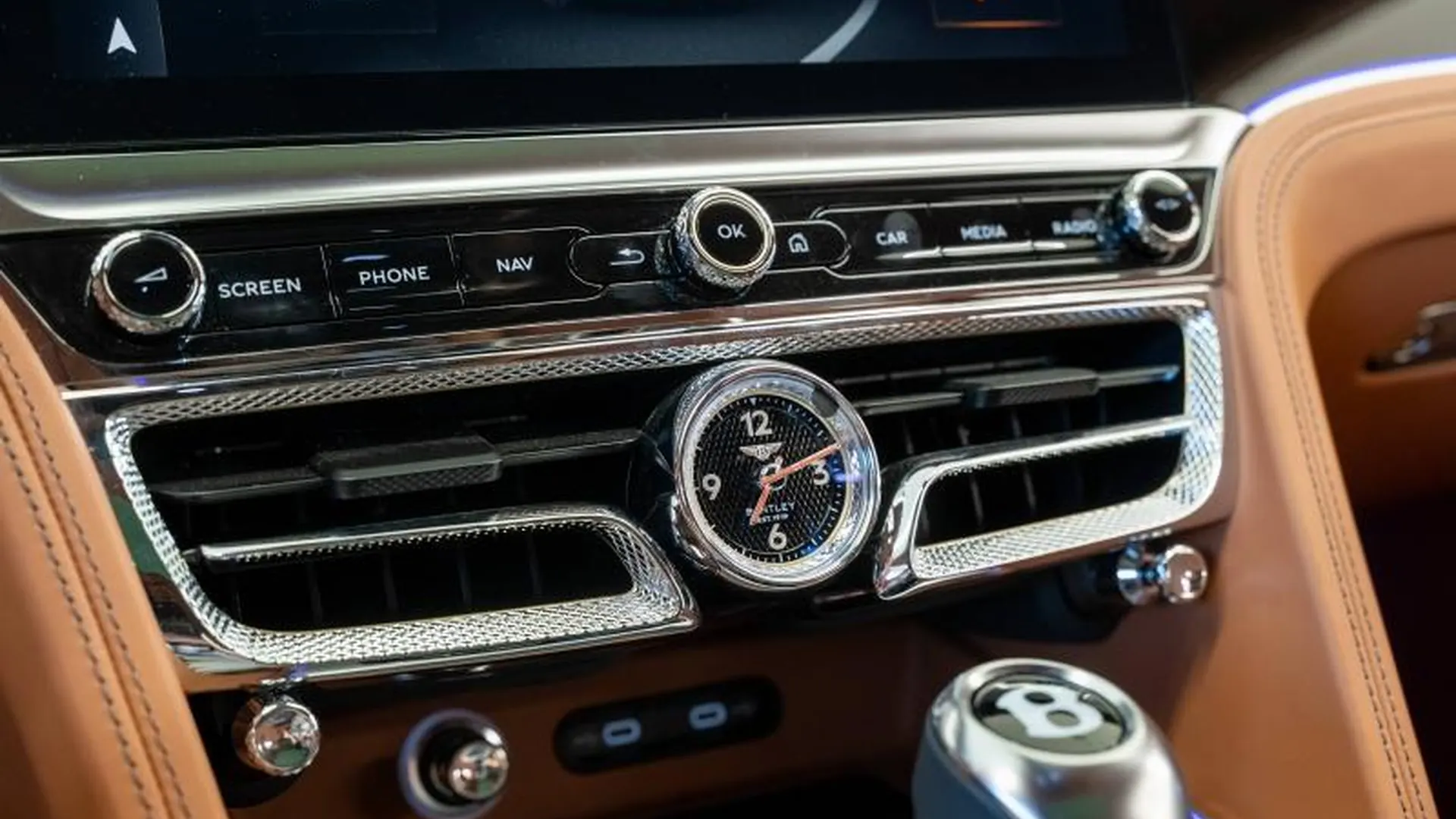 Bentley Flying Spur — photo 41