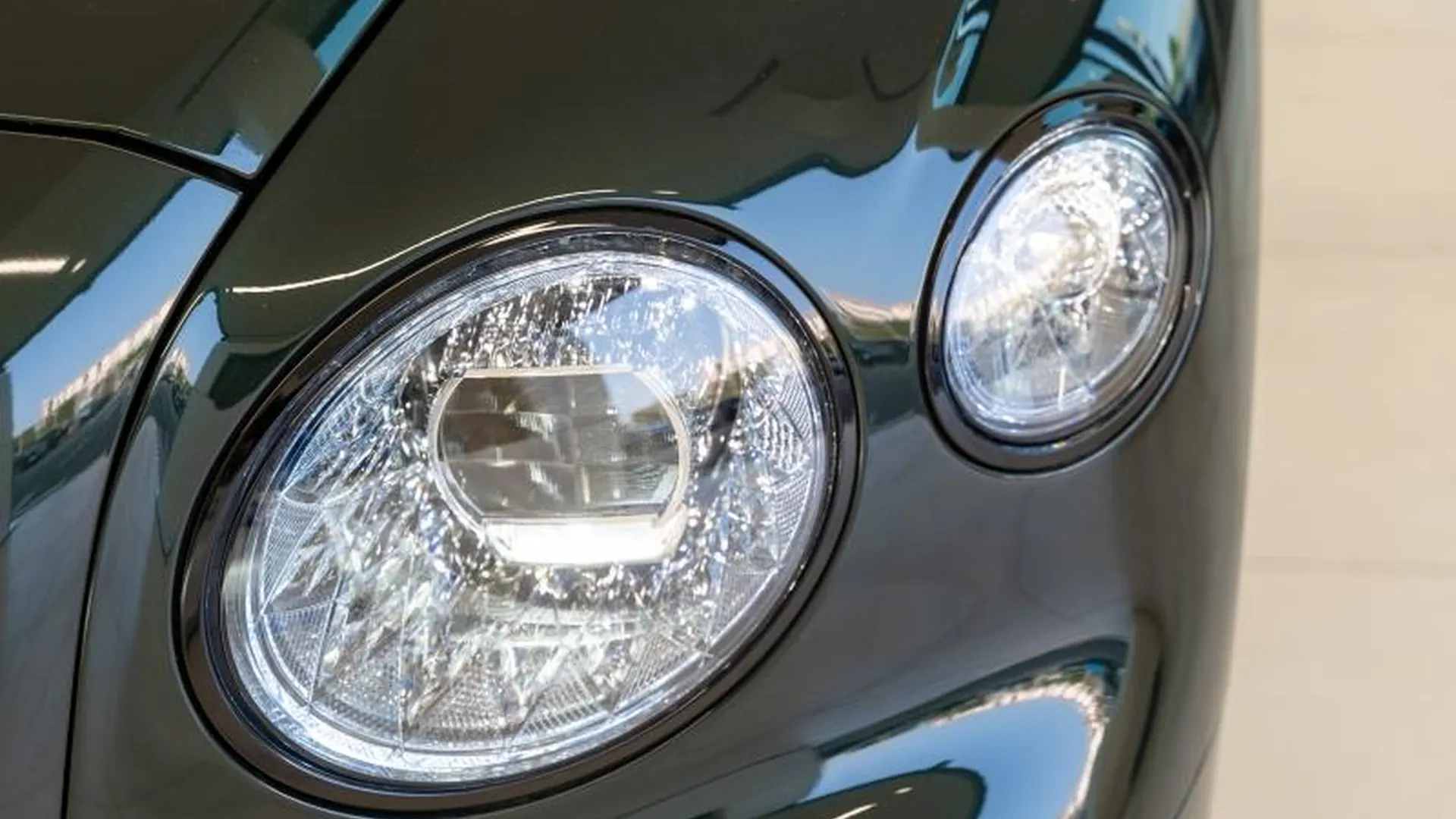 Bentley Flying Spur — photo 19