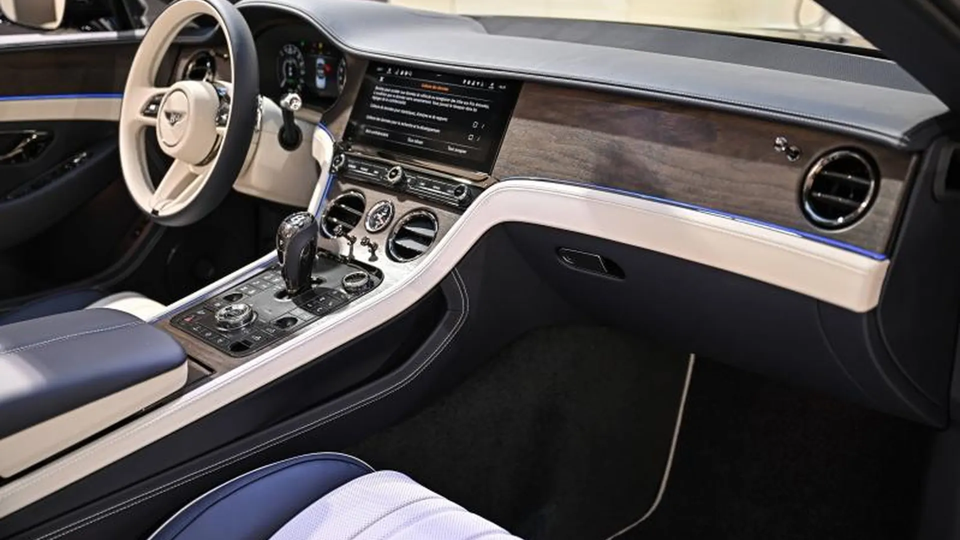 Bentley Continental GTC — photo 14
