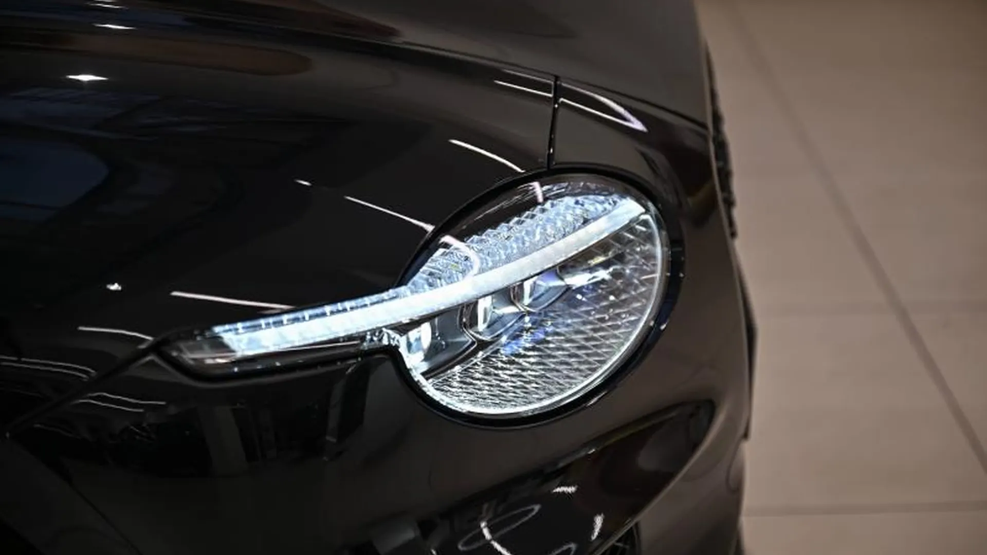 Bentley Continental GTC — photo 11