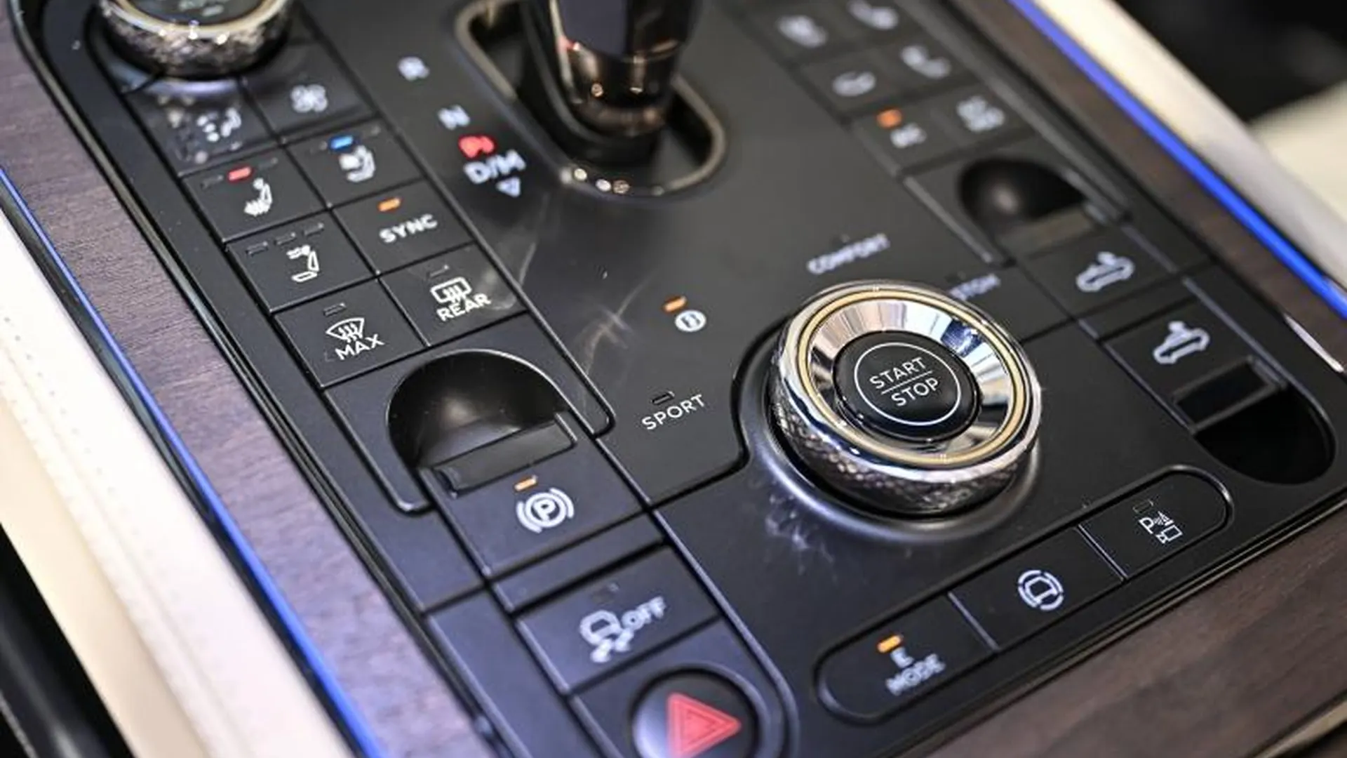 Bentley Continental GTC — photo 29