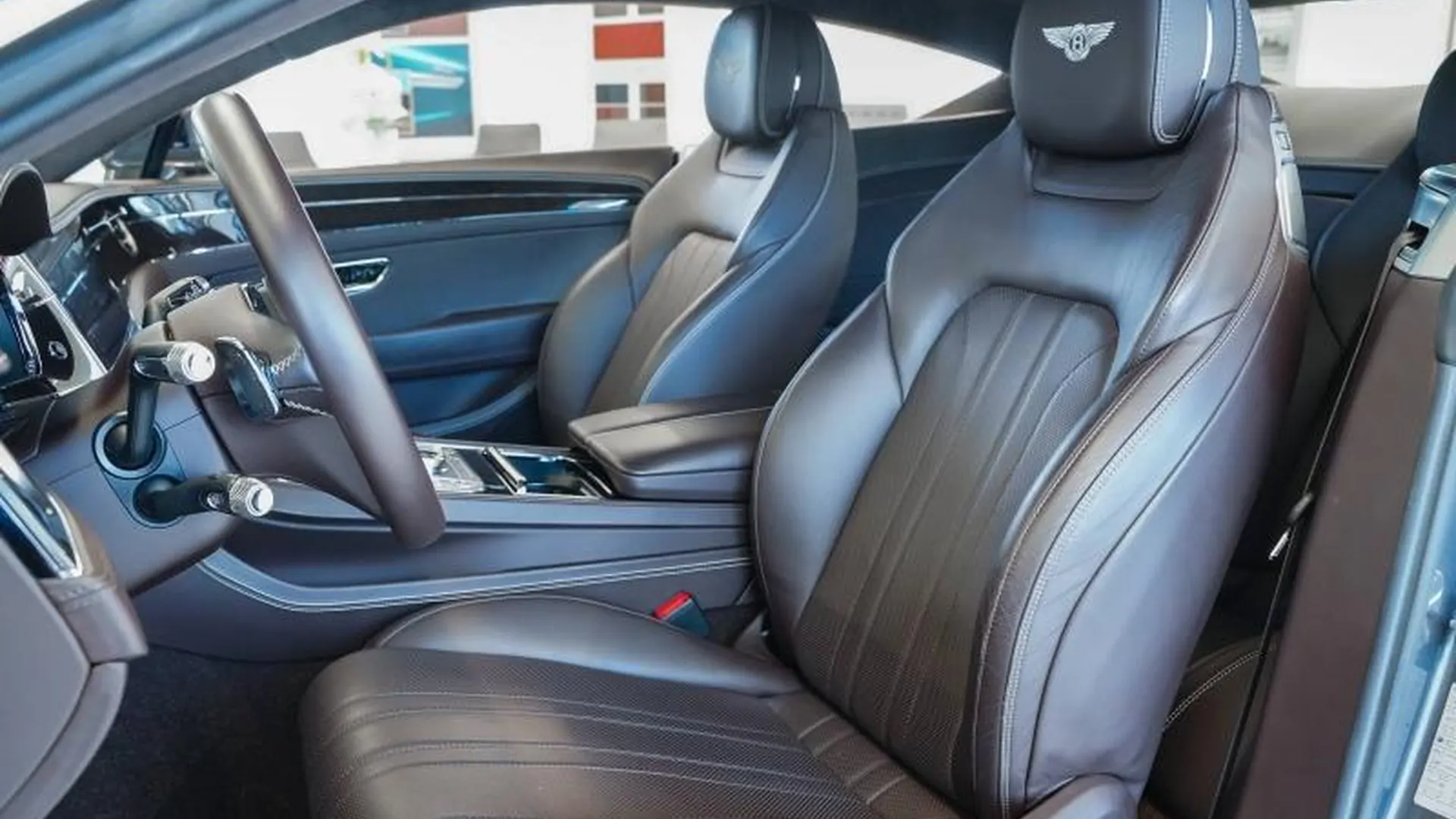 Bentley Continental GT — photo 14