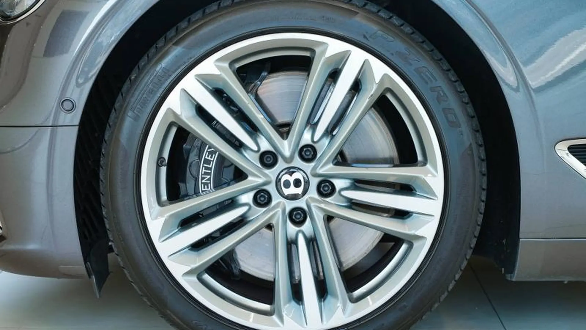 Bentley Continental GT — photo 7