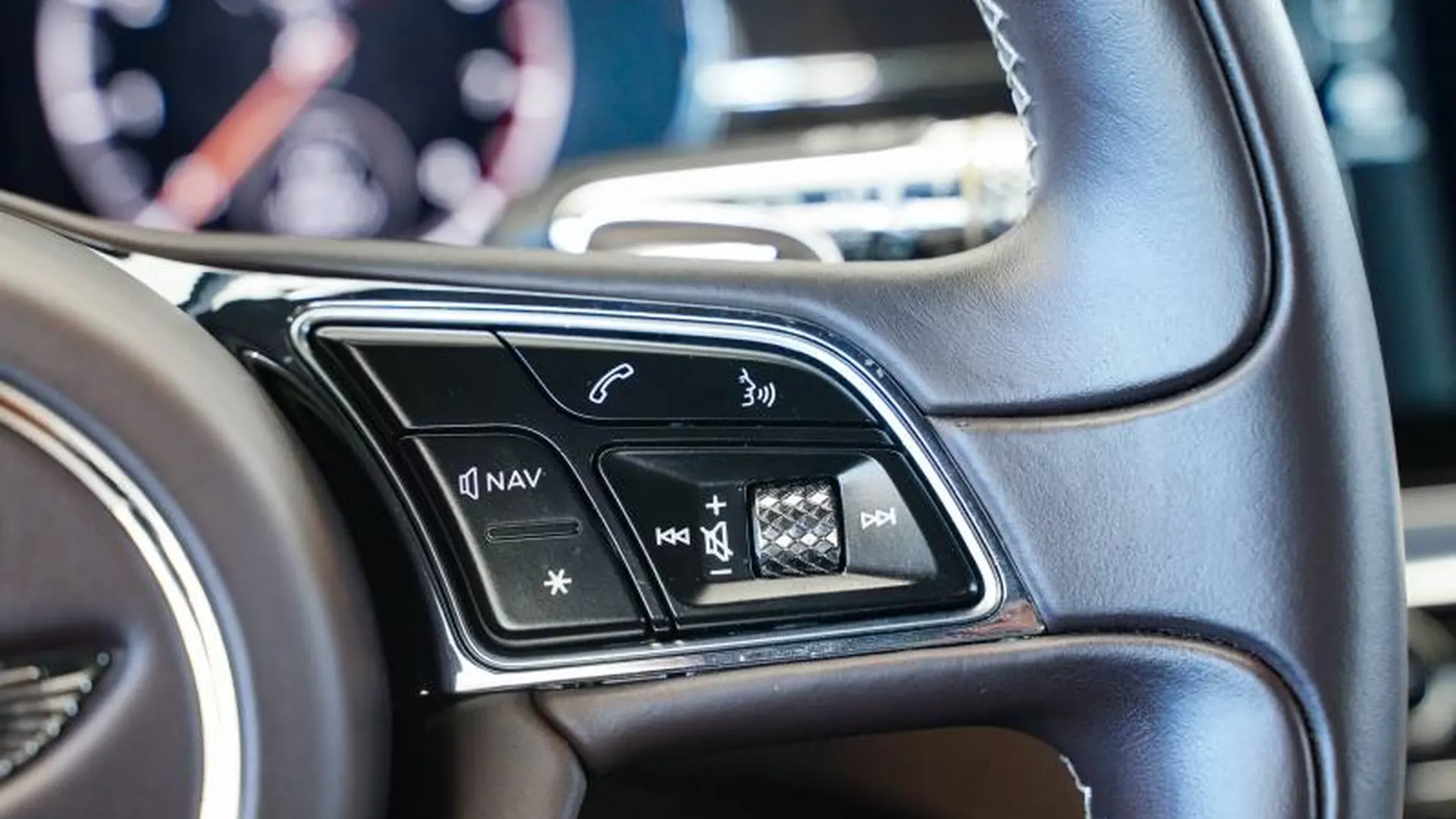 Bentley Continental GT — photo 20