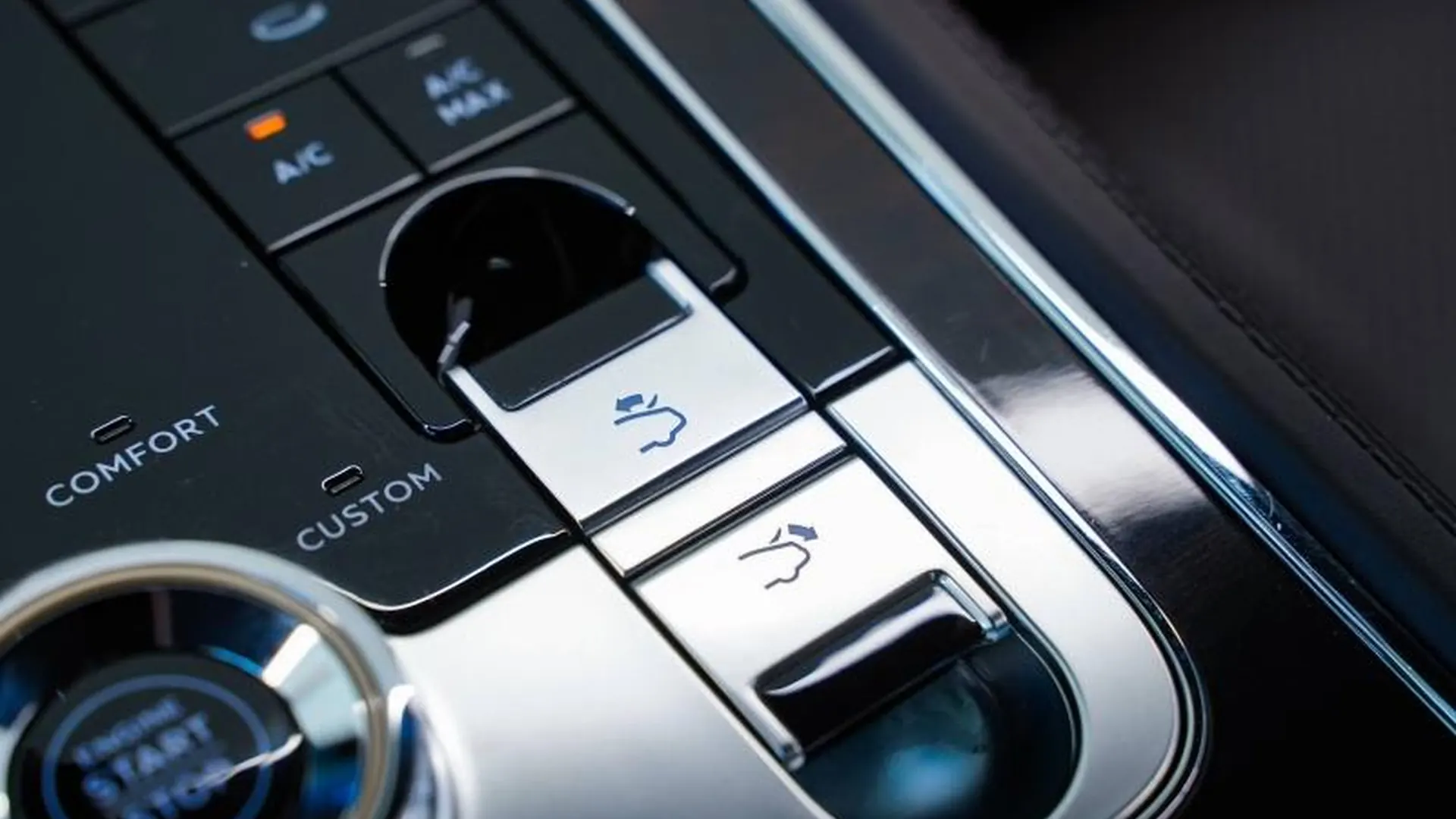 Bentley Continental GT — photo 31