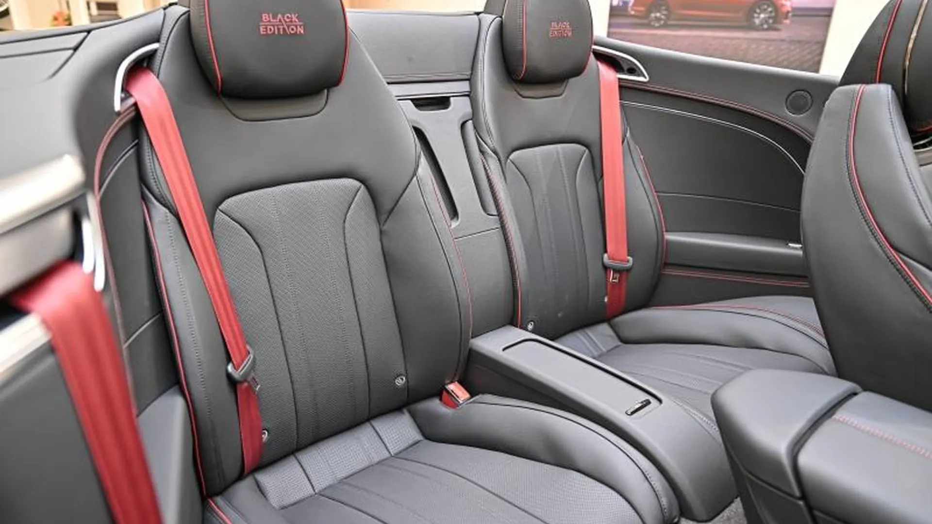 Bentley Continental GTC — photo 17